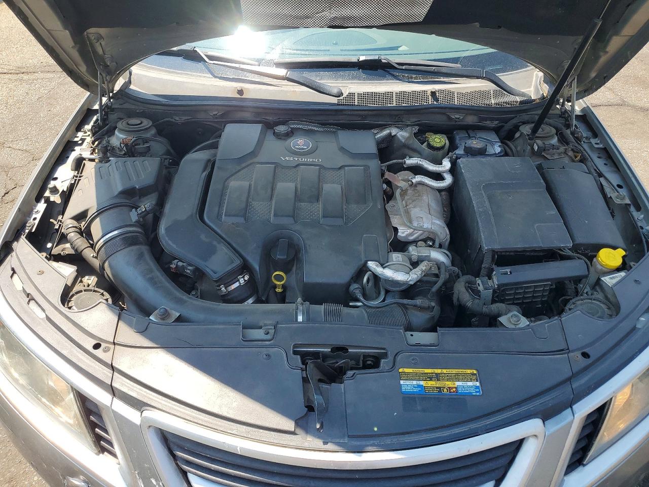 2010 Saab 9-5 Aero Серебряный vin: YS3GR4BJ0A4002058