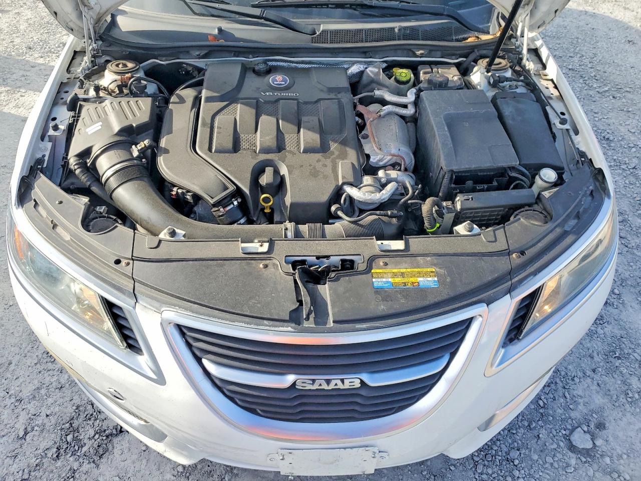 2010 Saab 9-5 Aero White vin: YS3GR4BJ4A4002449