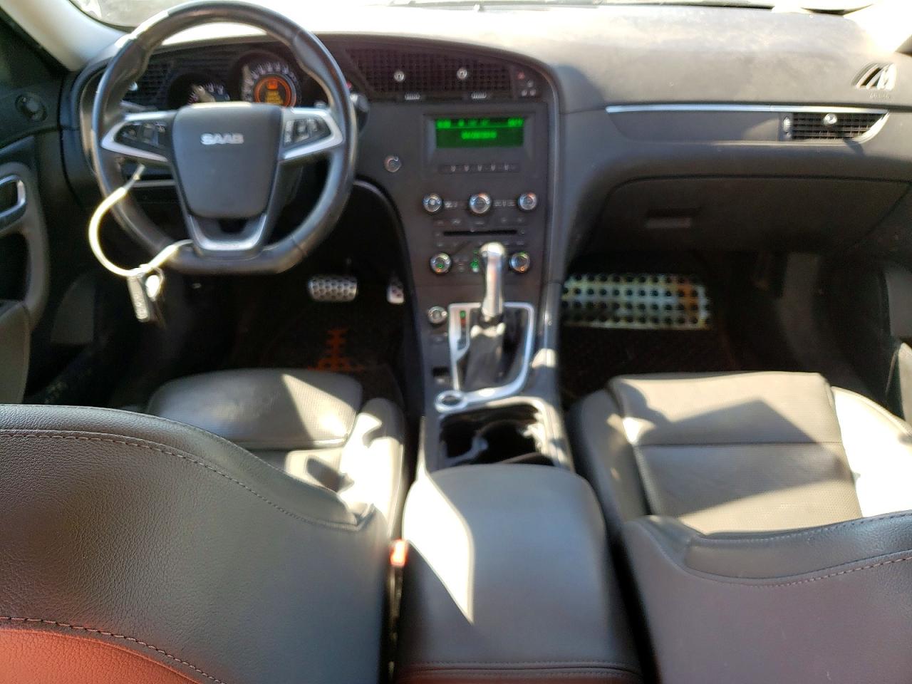 2010 Saab 9-5 Aero Silver vin: YS3GR4BJ8A4002843