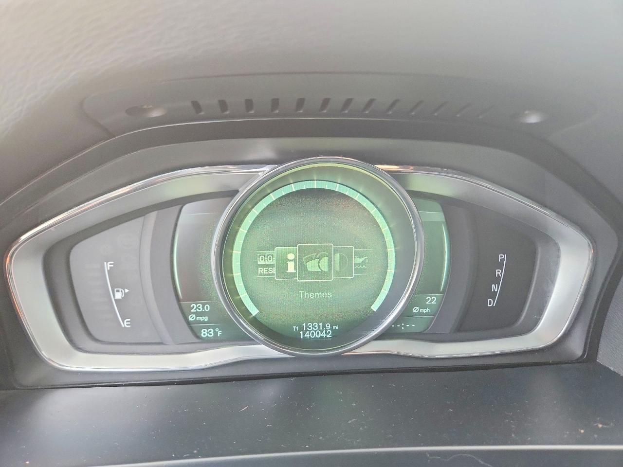 2015 Volvo V60 Premier Gray vin: YV126MEB2F1199574