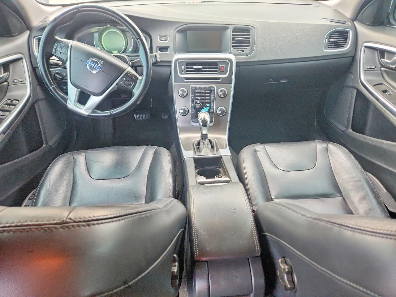 2015 Volvo V60 Premier Gray vin: YV126MEB2F1199574