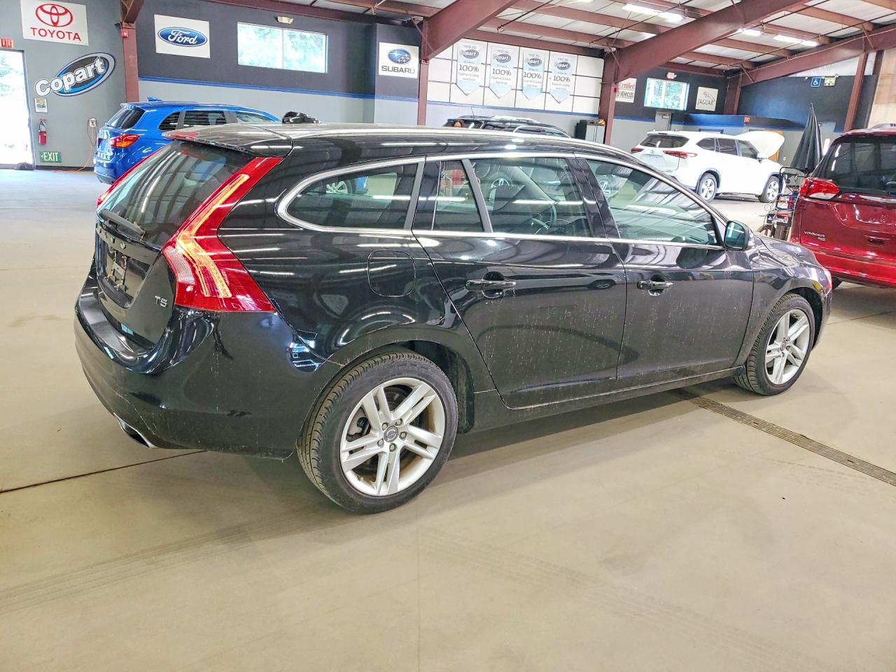 2015 Volvo V60 Premier+ Black vin: YV126MEC5F1207076