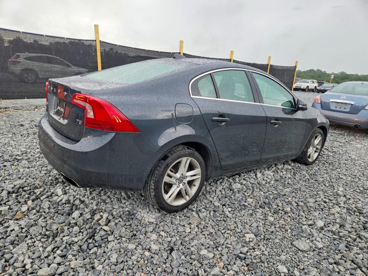 2015 Volvo S60 Premier Gray vin: YV126MFB4F1304940