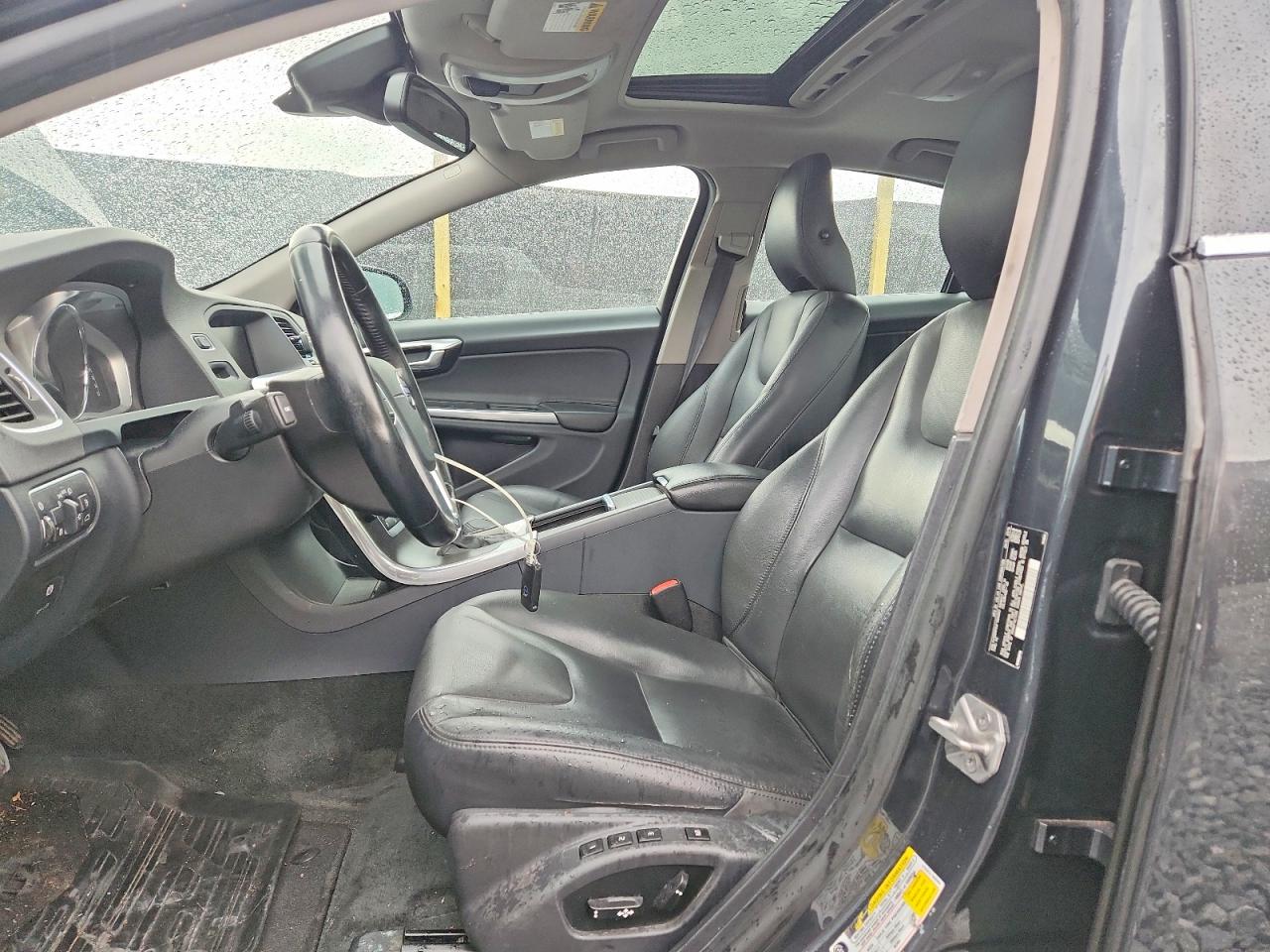 2015 Volvo S60 Premier Gray vin: YV126MFB4F1304940
