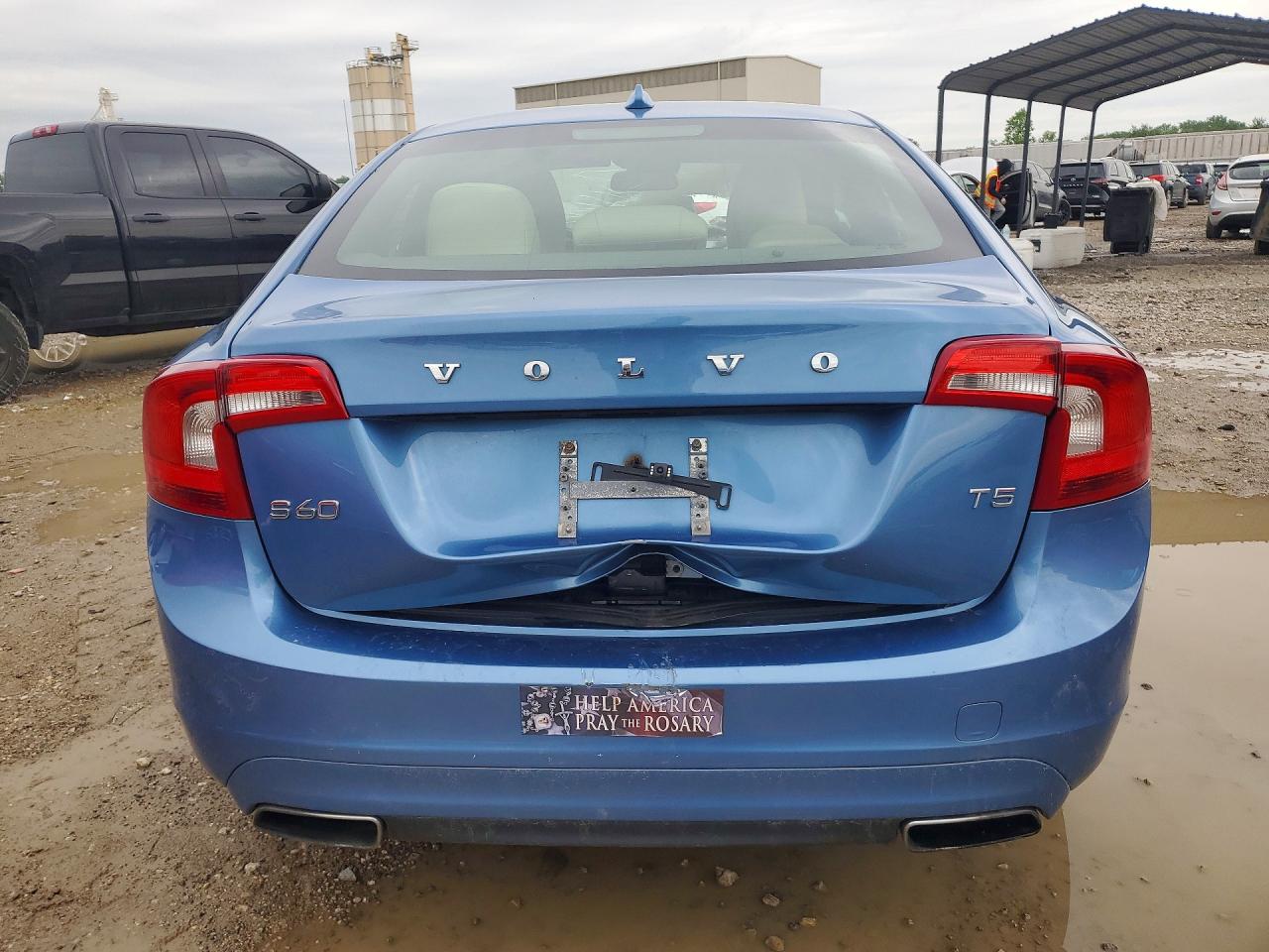 2015 Volvo S60 Premier Blue vin: YV126MFB5F1299831