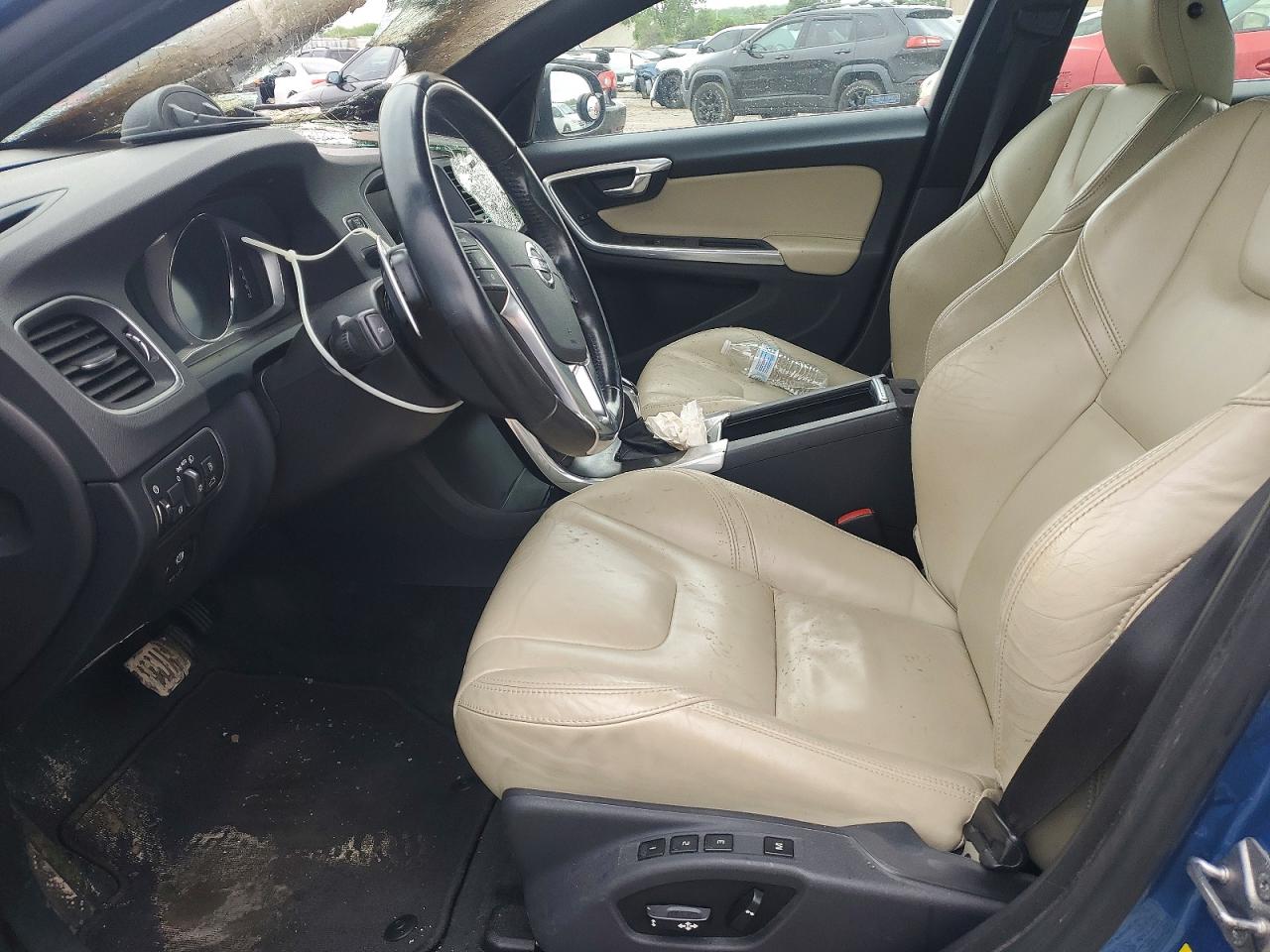 2015 Volvo S60 Premier Blue vin: YV126MFB5F1299831