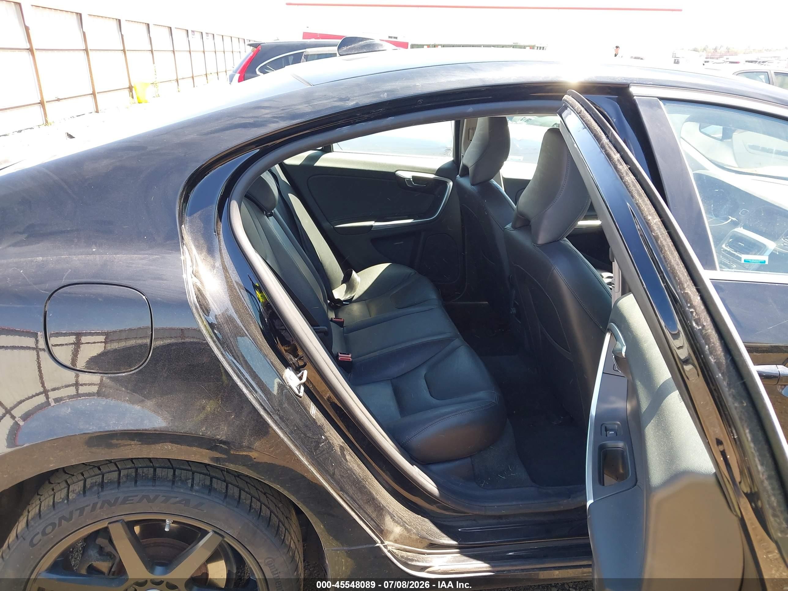 2015 Volvo S60 T5 Premier Black vin: YV126MFB8F2314171