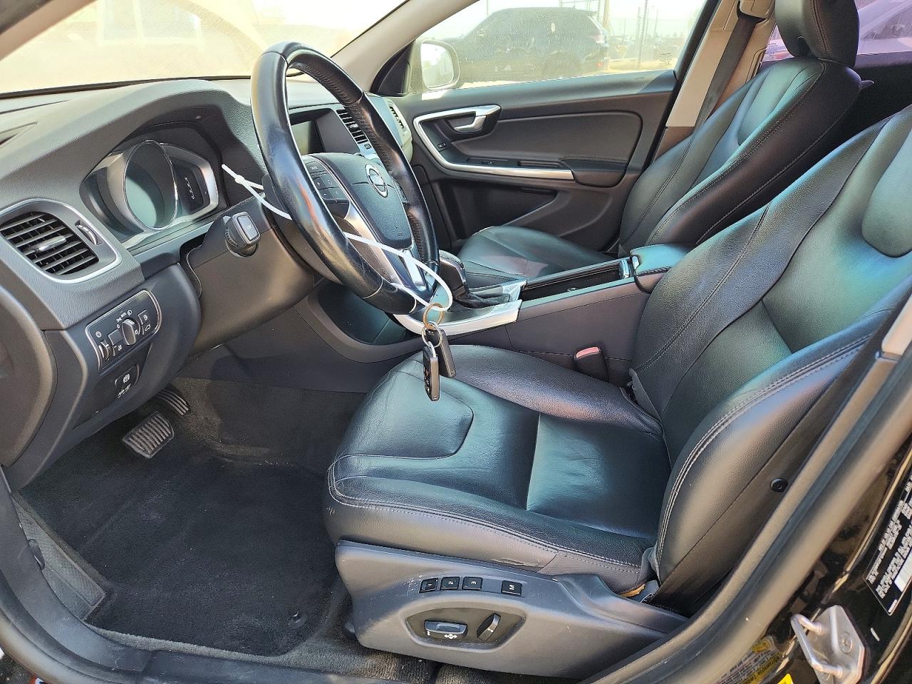 2015 Volvo S60 Premier+ Black vin: YV126MFC8F1314444
