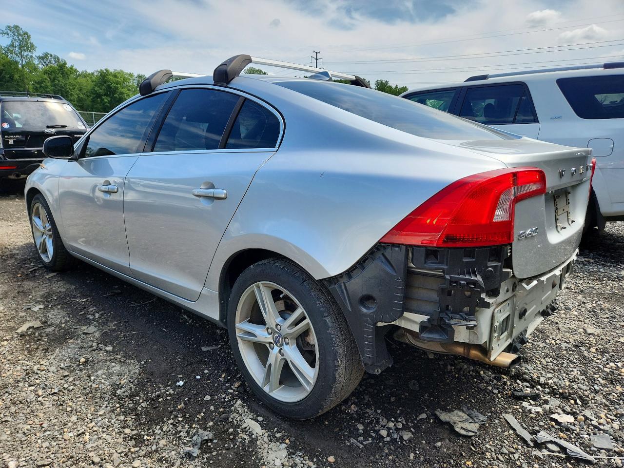 2015 Volvo S60 Premier+ Silver vin: YV126MFCXF1313764