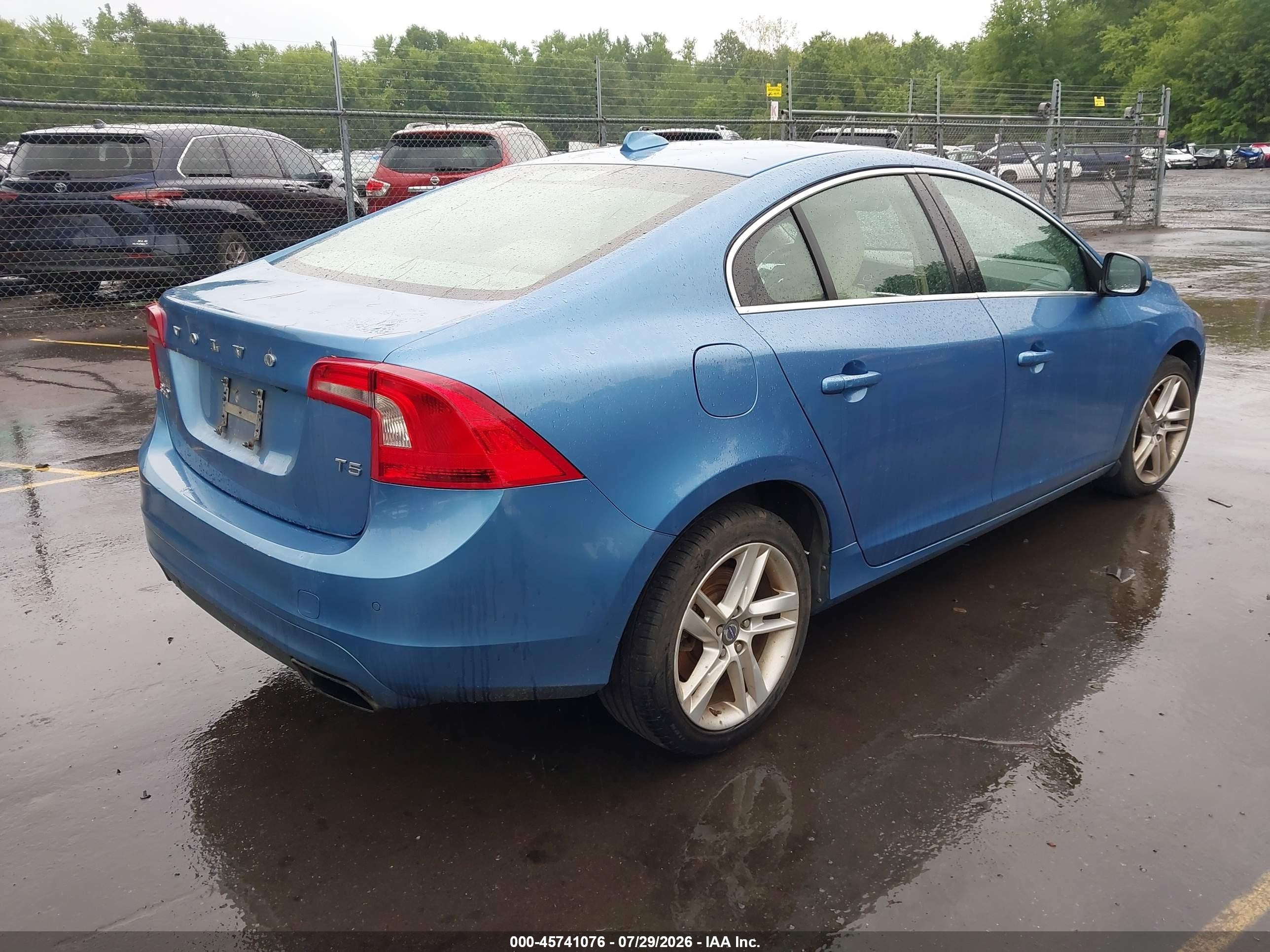 2015 Volvo S60 T5 Platinum Blue vin: YV126MFD6F2301937