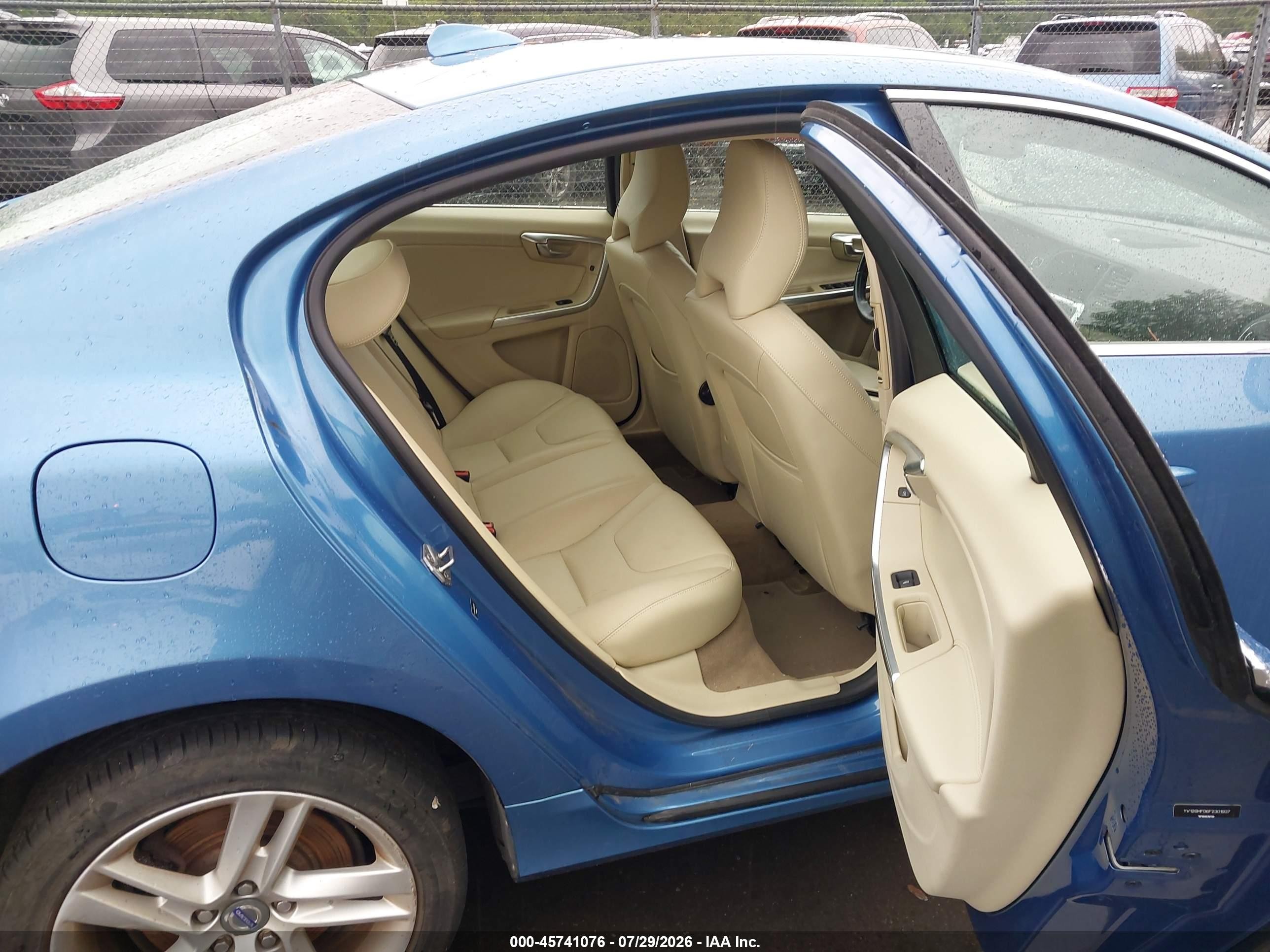 2015 Volvo S60 T5 Platinum Blue vin: YV126MFD6F2301937