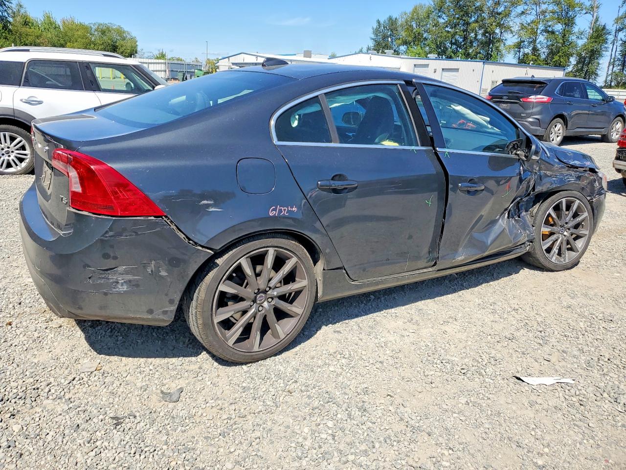 2015 Volvo S60 Premier Black vin: YV126MFK0F2334656