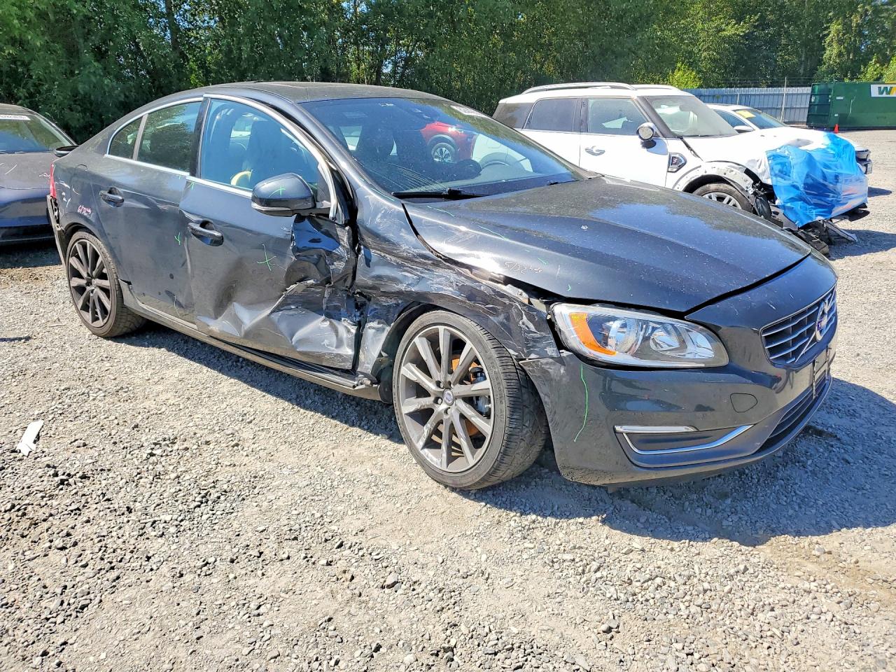 2015 Volvo S60 Premier Black vin: YV126MFK0F2334656