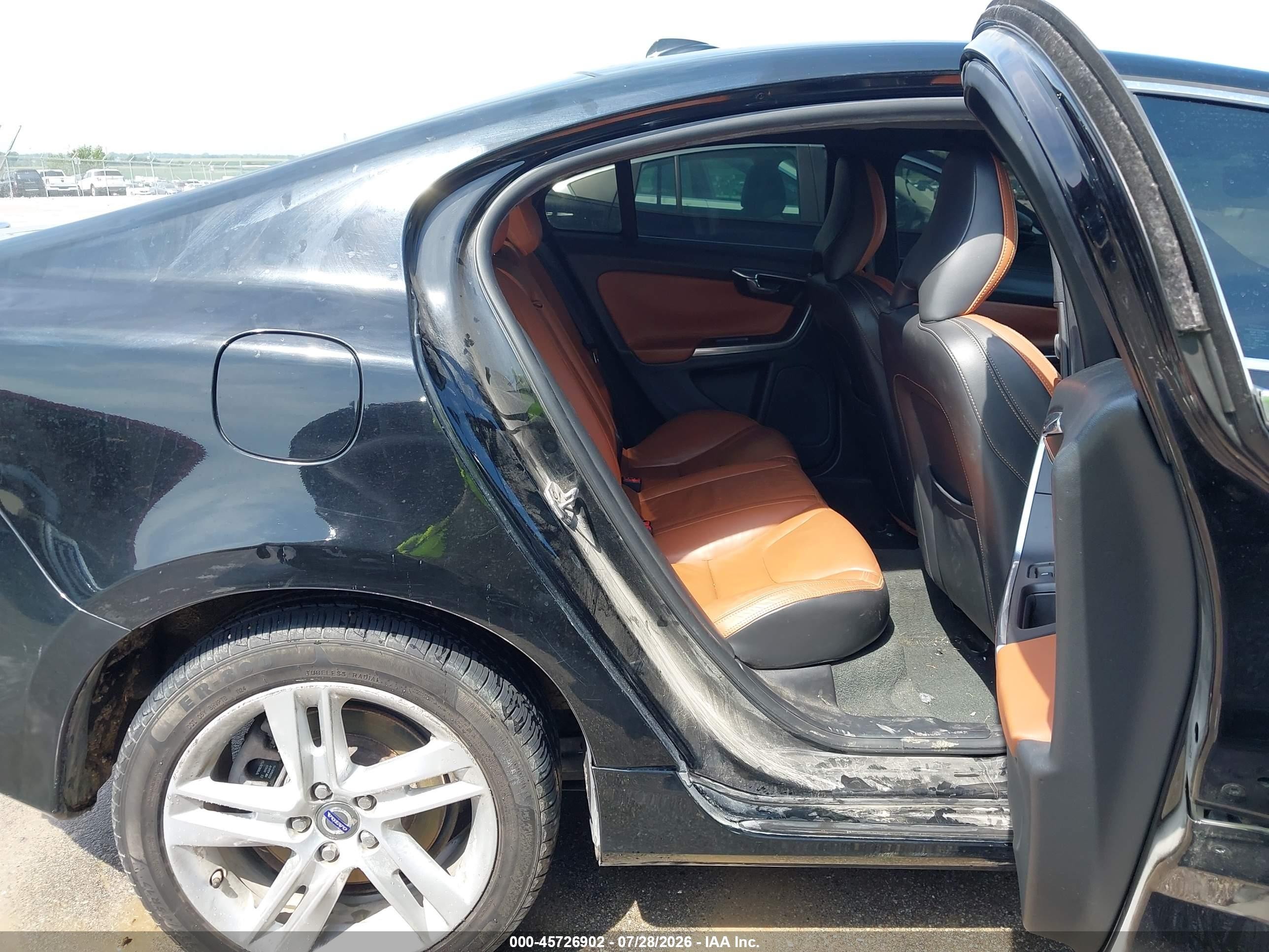 2015 Volvo S60 T5 Premier Черный vin: YV126MFK1F2338375