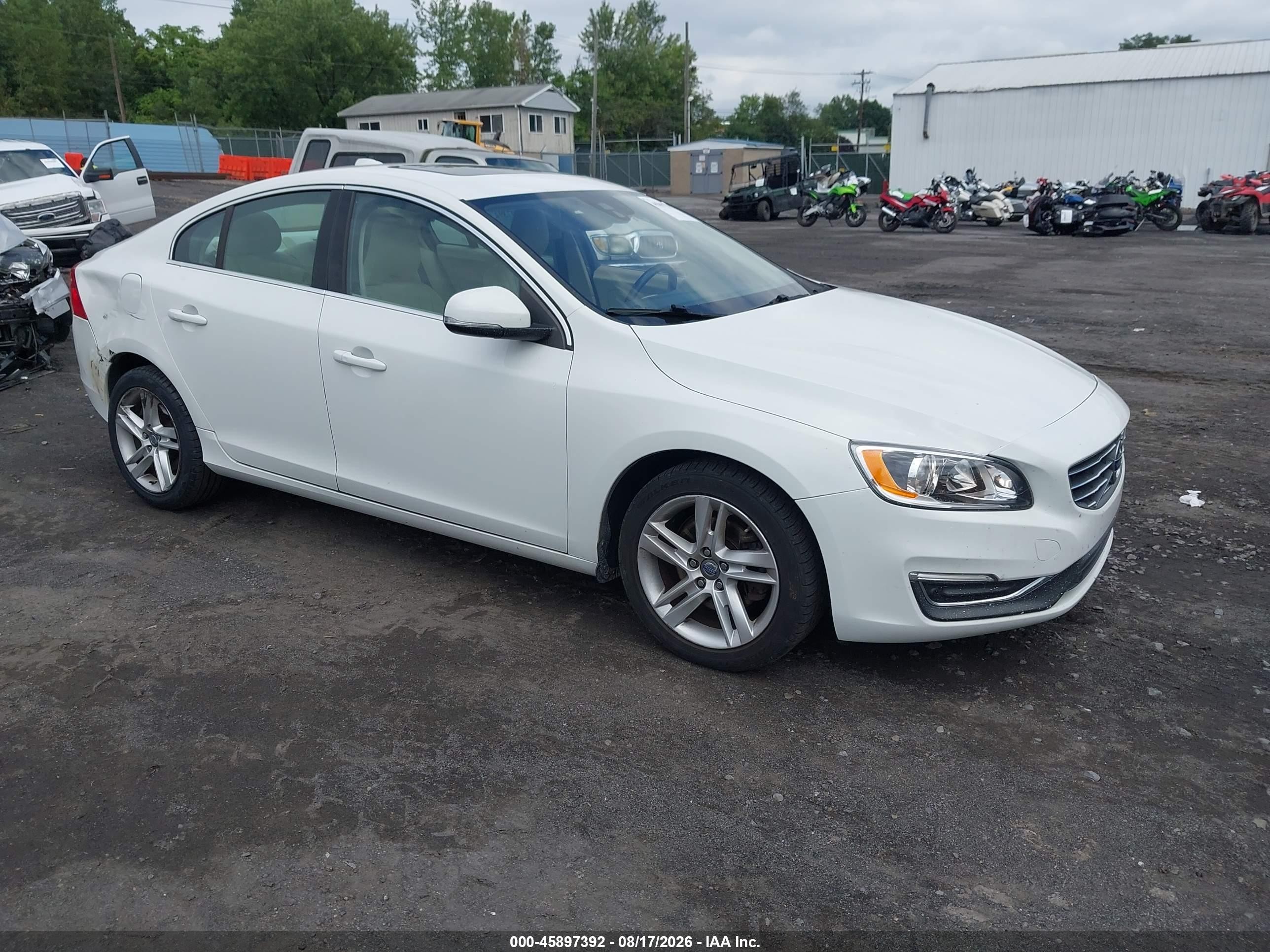 2015 Volvo S60 T5 Premier White vin: YV126MFK2F1343106