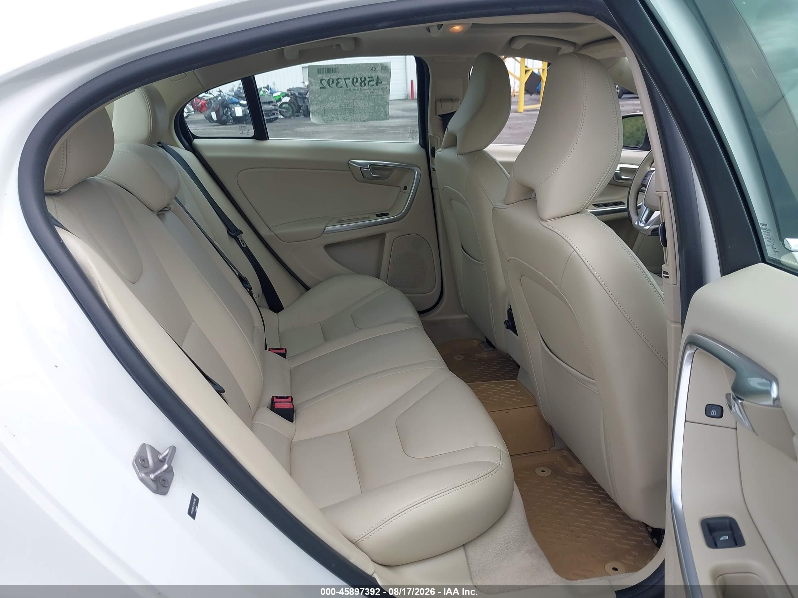2015 Volvo S60 T5 Premier White vin: YV126MFK2F1343106
