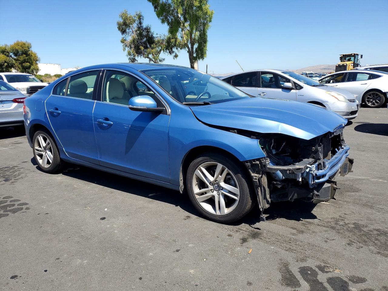 2015 Volvo S60 Premier Blue vin: YV126MFK2F1348581