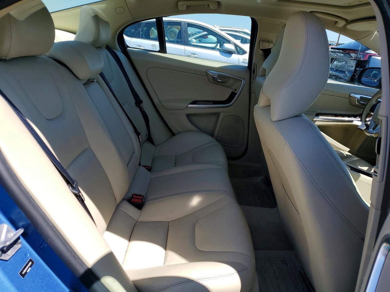 2015 Volvo S60 Premier Blue vin: YV126MFK2F1348581