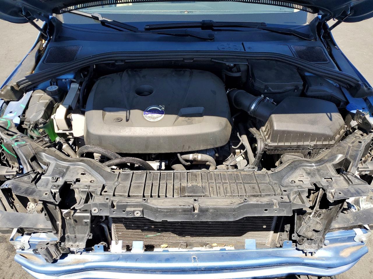 2015 Volvo S60 Premier Blue vin: YV126MFK2F1348581