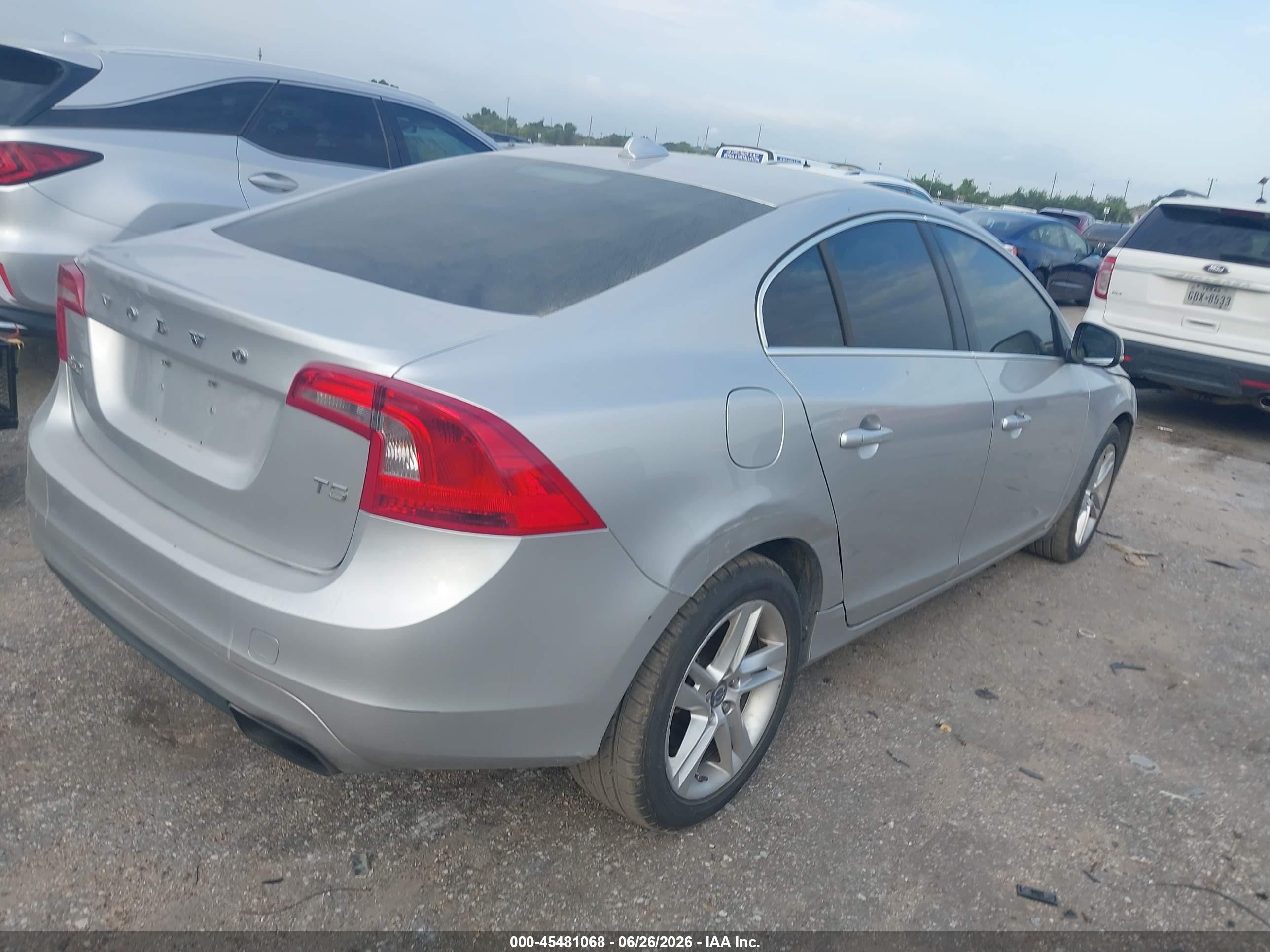 2015 Volvo S60 T5 Premier Silver vin: YV126MFK3F1342496