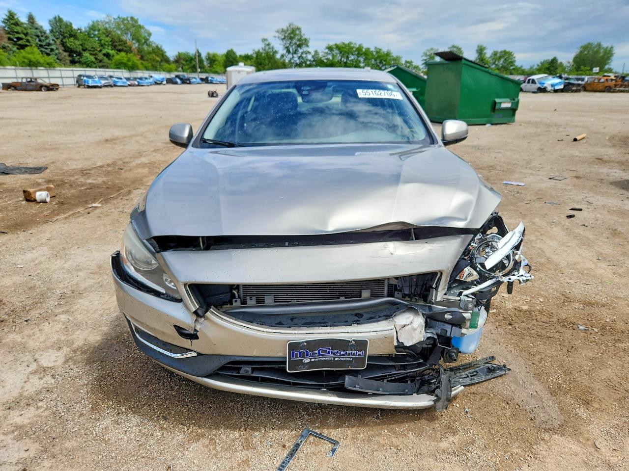2016 Volvo S60 Premier Silver vin: YV126MFK3G2395906
