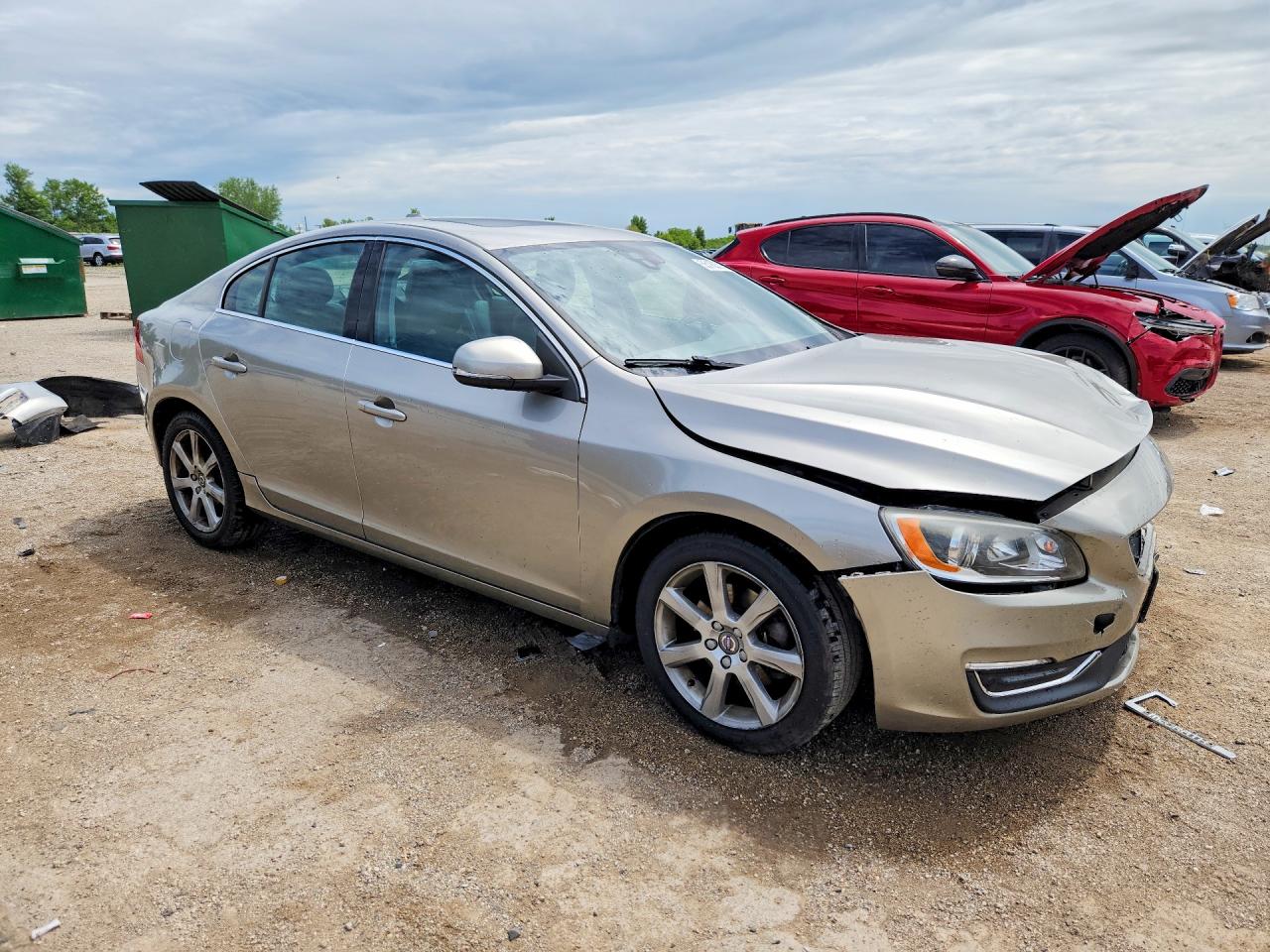 2016 Volvo S60 Premier Silver vin: YV126MFK3G2395906