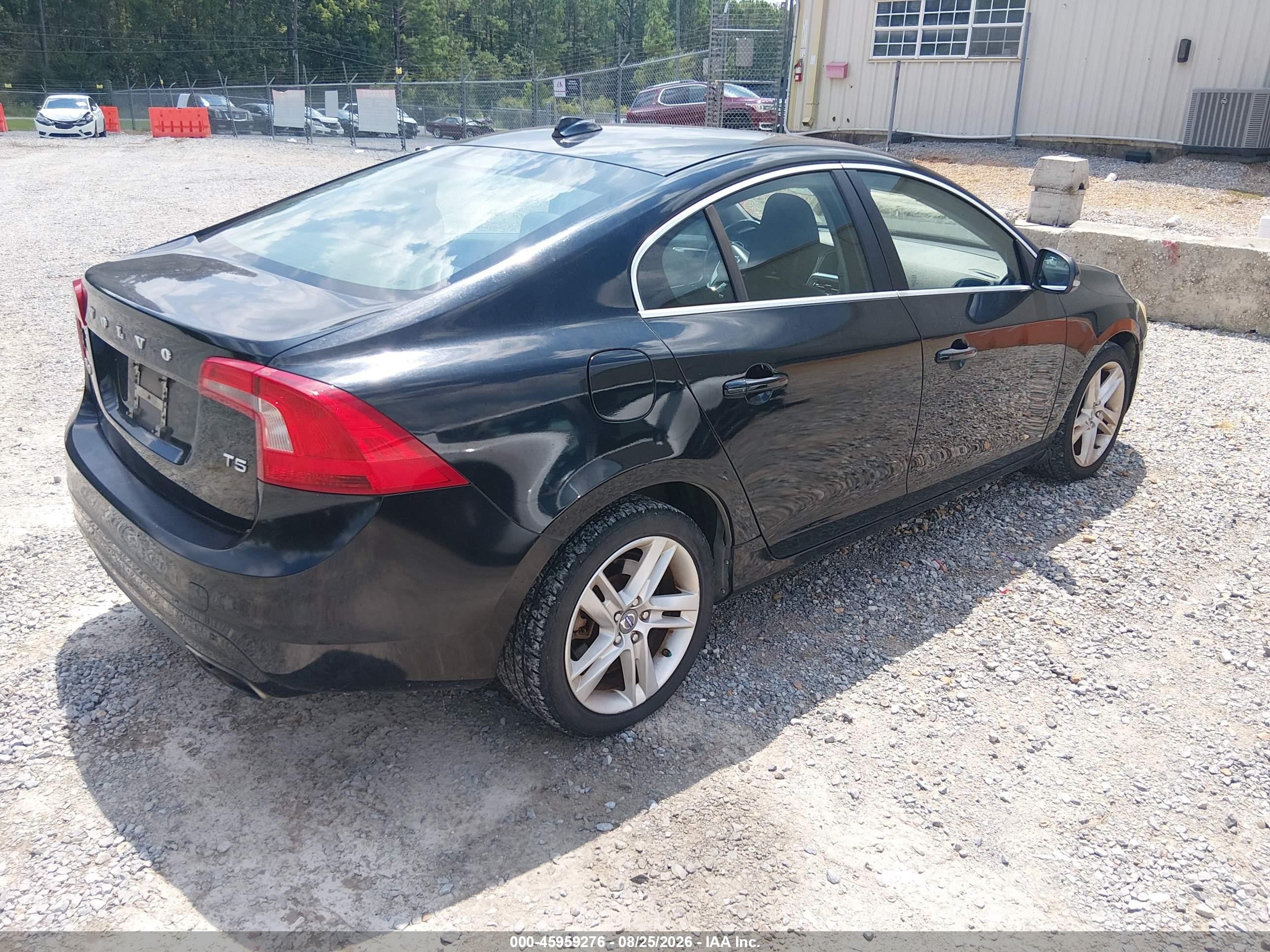 2015 Volvo S60 T5 Premier Black vin: YV126MFK4F1344970