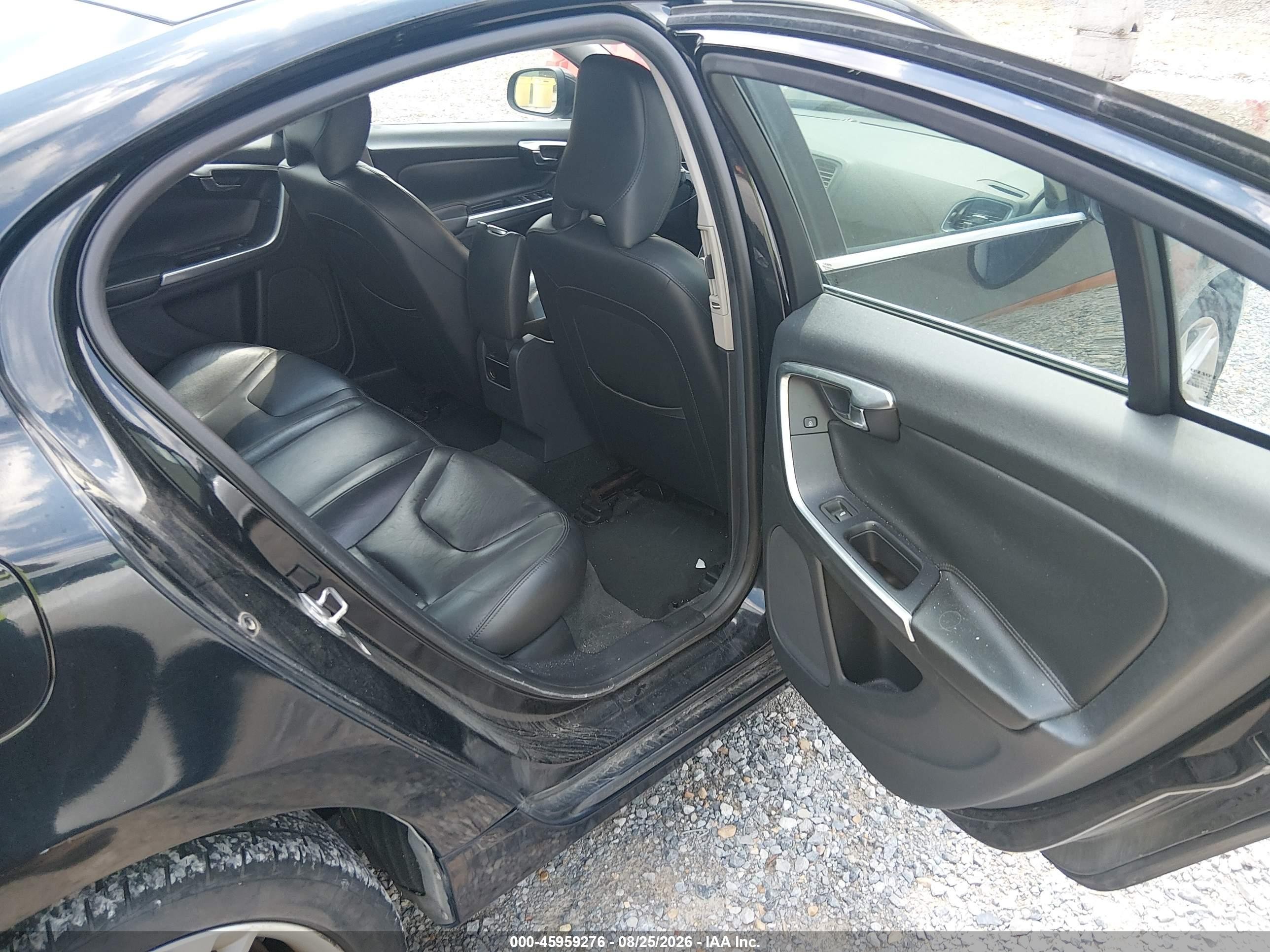 2015 Volvo S60 T5 Premier Black vin: YV126MFK4F1344970