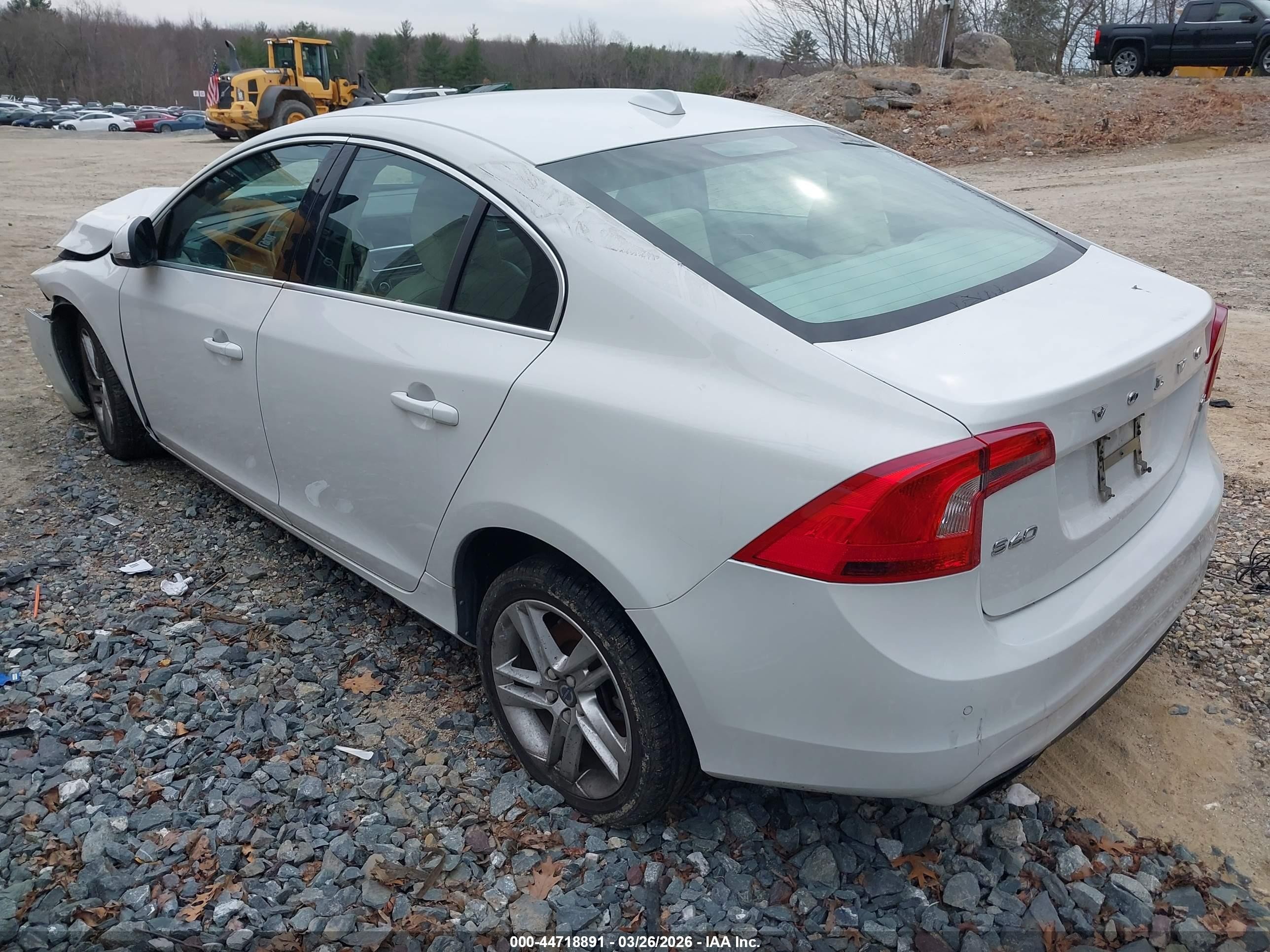 2015 Volvo S60 T5 Premier White vin: YV126MFK6F1361107