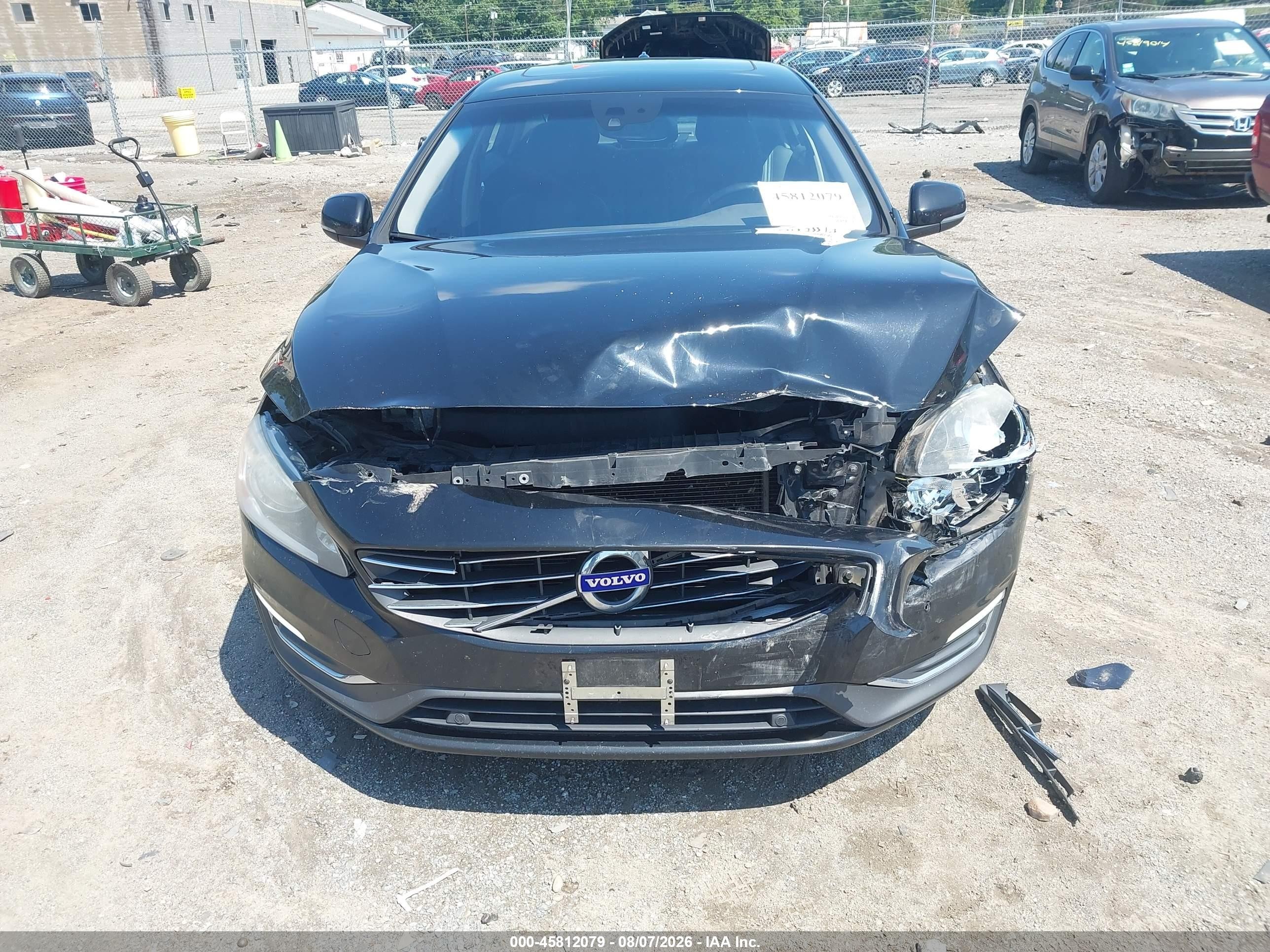 2015 Volvo S60 T5 Premier Черный vin: YV126MFK6F1364721
