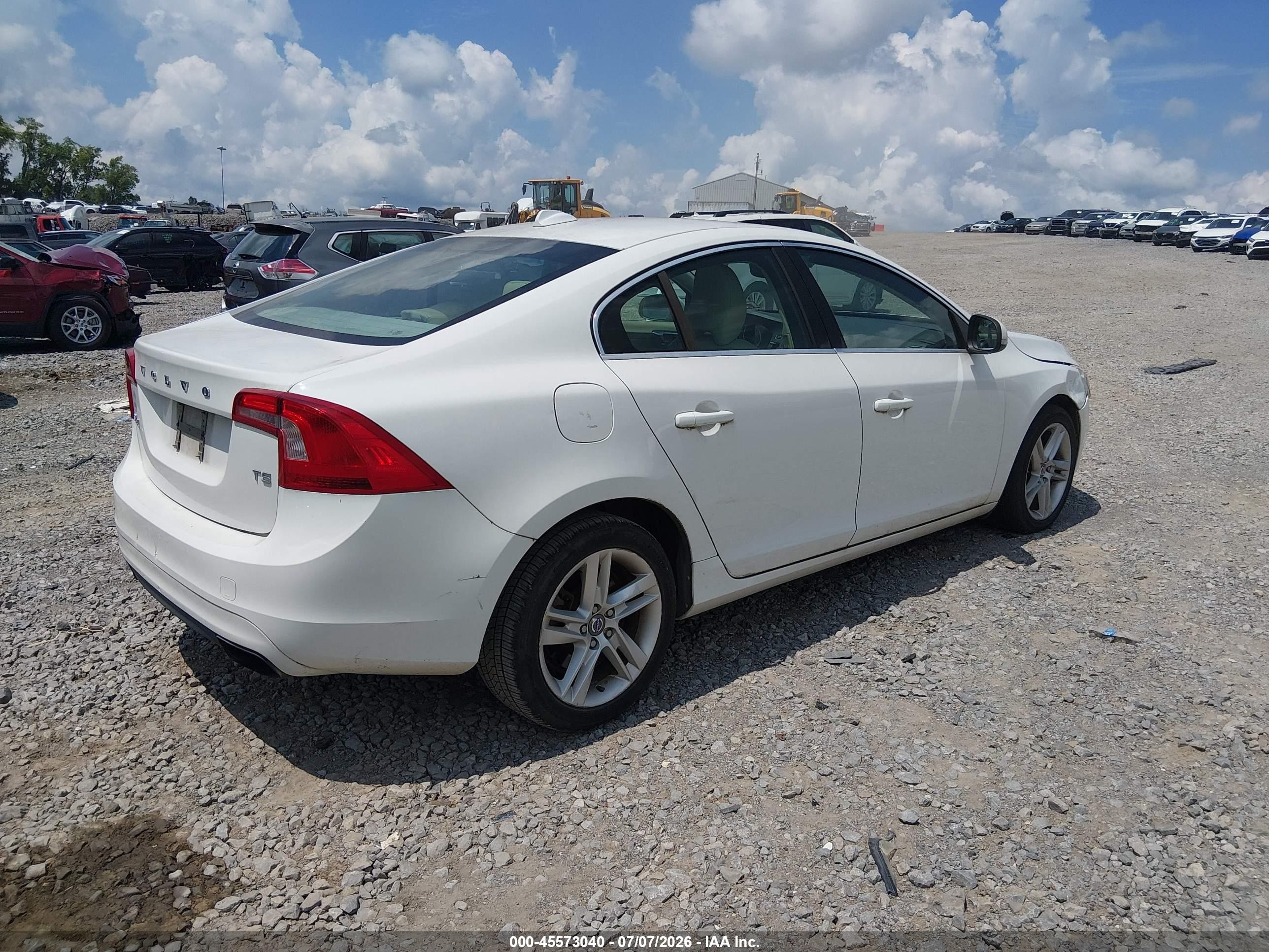 2015 Volvo S60 T5 Premier White vin: YV126MFK7F2336873