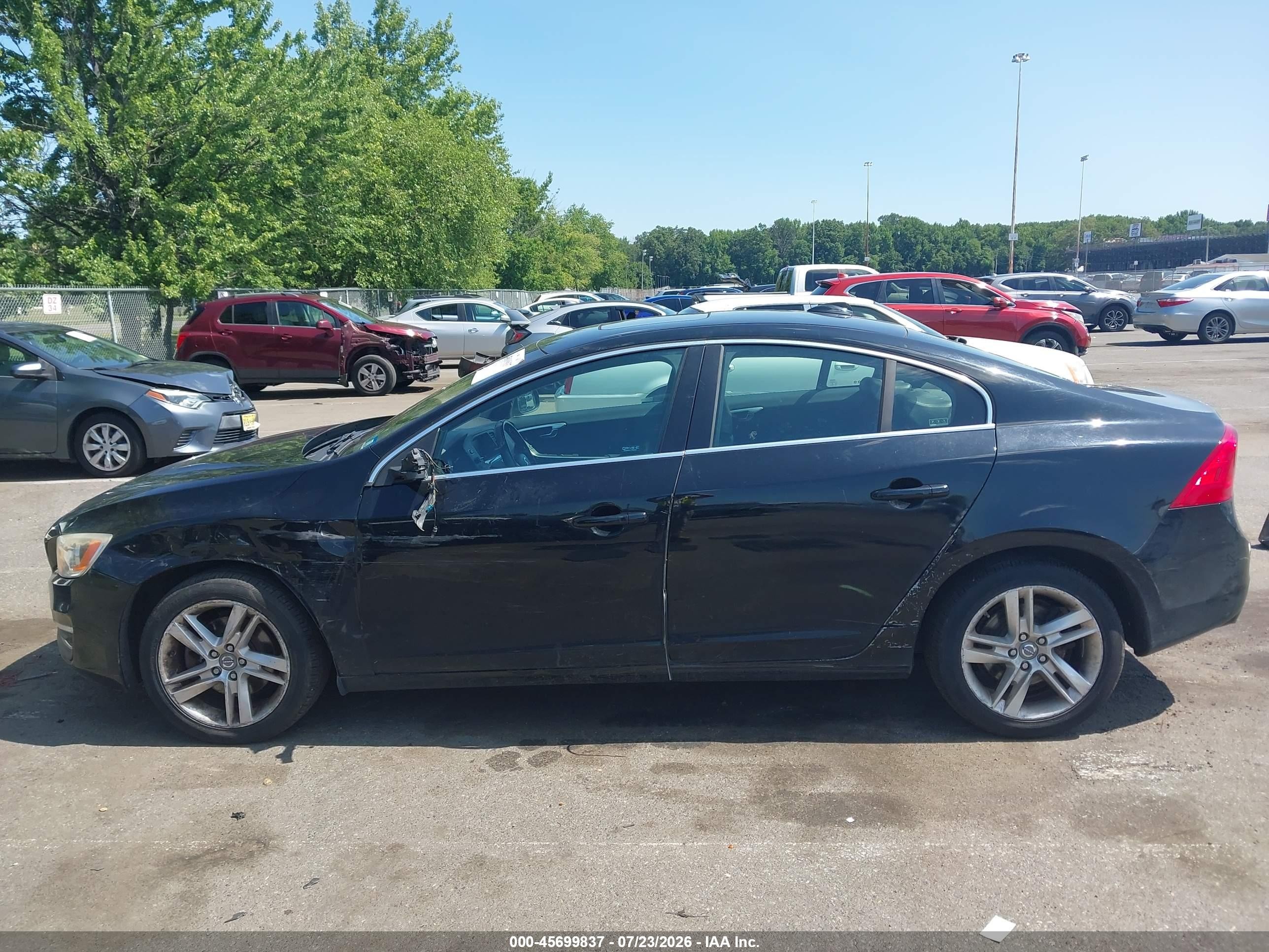 2015 Volvo S60 T5 Premier Black vin: YV126MFK8F1336130