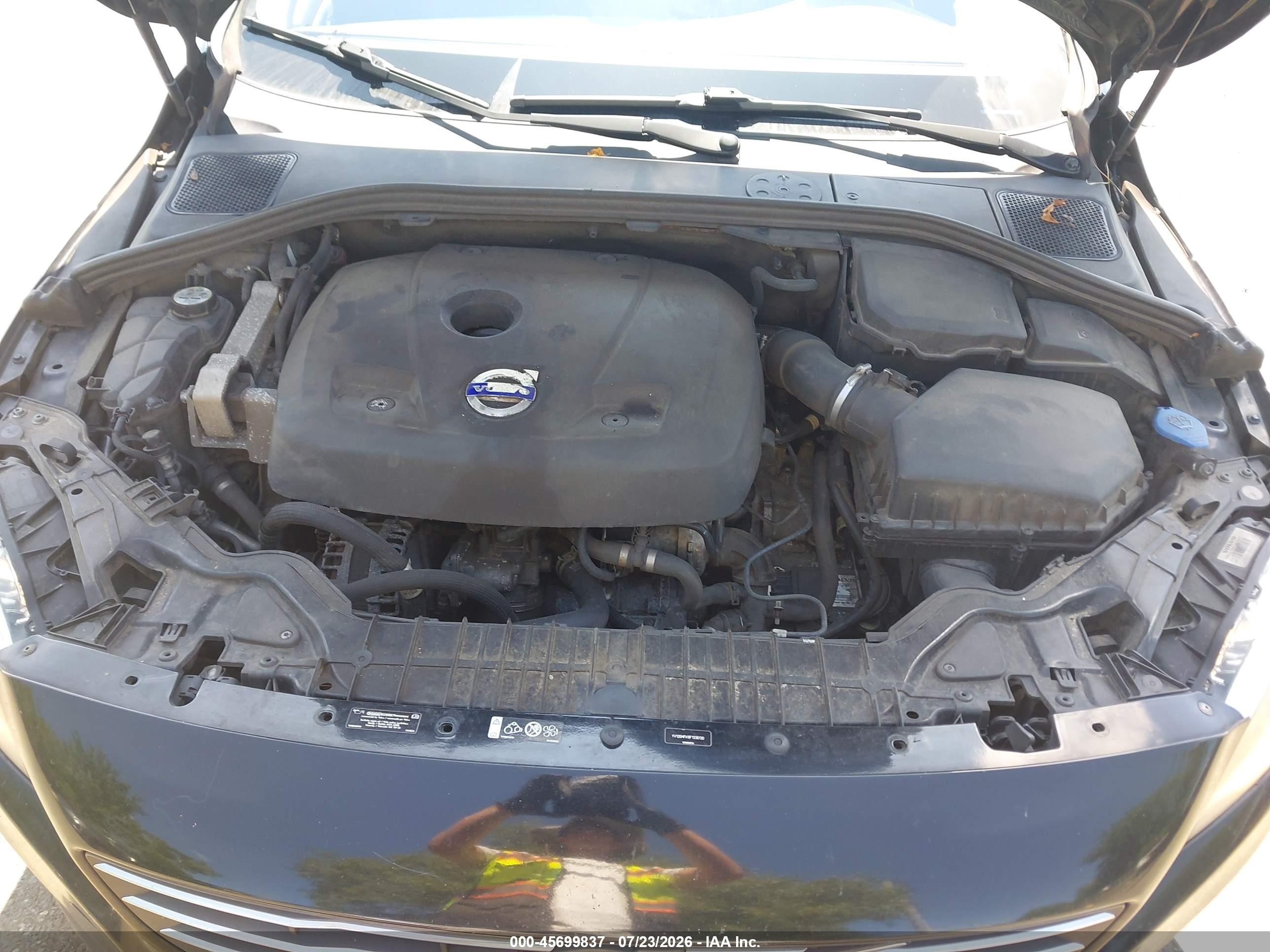 2015 Volvo S60 T5 Premier Black vin: YV126MFK8F1336130