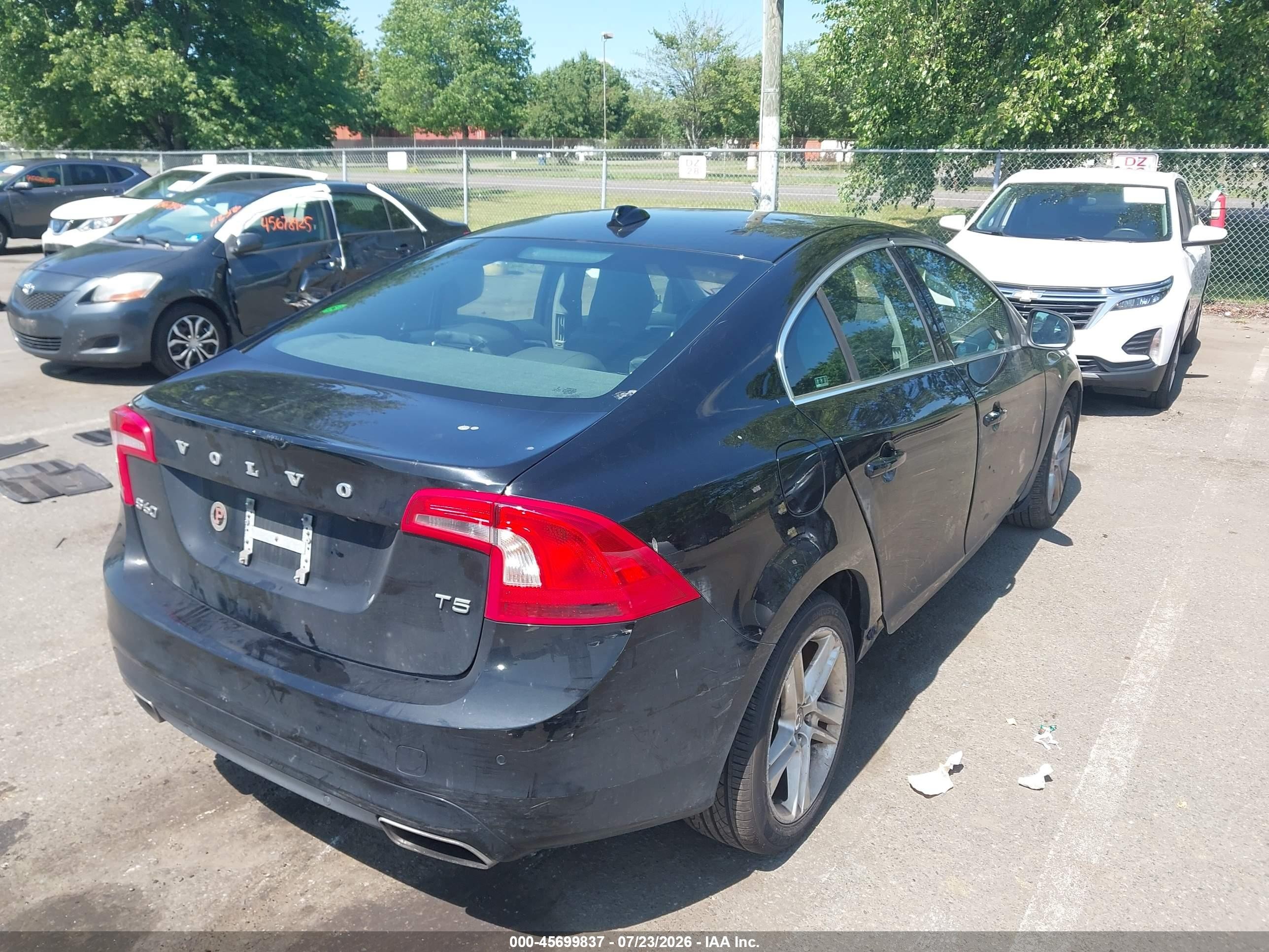 2015 Volvo S60 T5 Premier Black vin: YV126MFK8F1336130