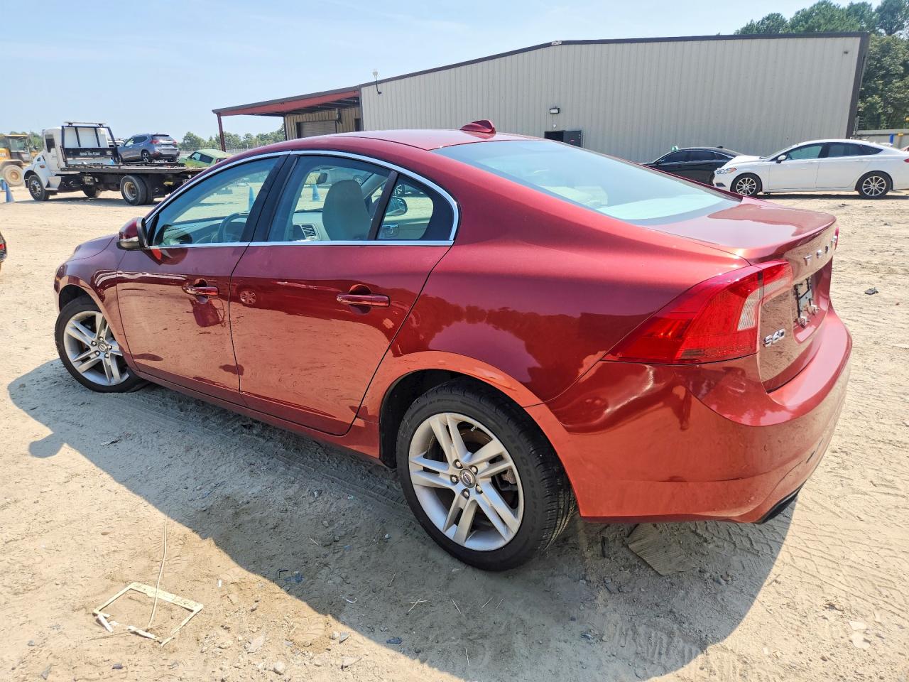 2015 Volvo S60 Premier Red vin: YV126MFK8F1340226
