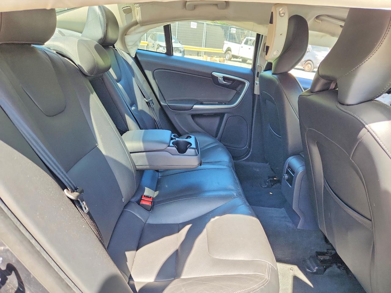 2015 Volvo S60 Premier Gray vin: YV126MFK8F1363683