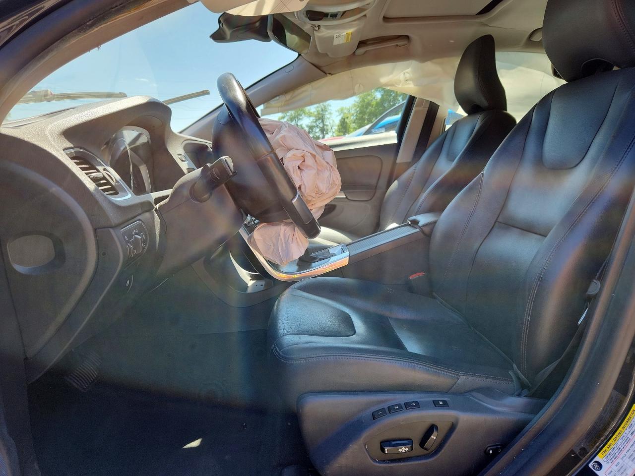 2015 Volvo S60 Premier Gray vin: YV126MFK8F1363683