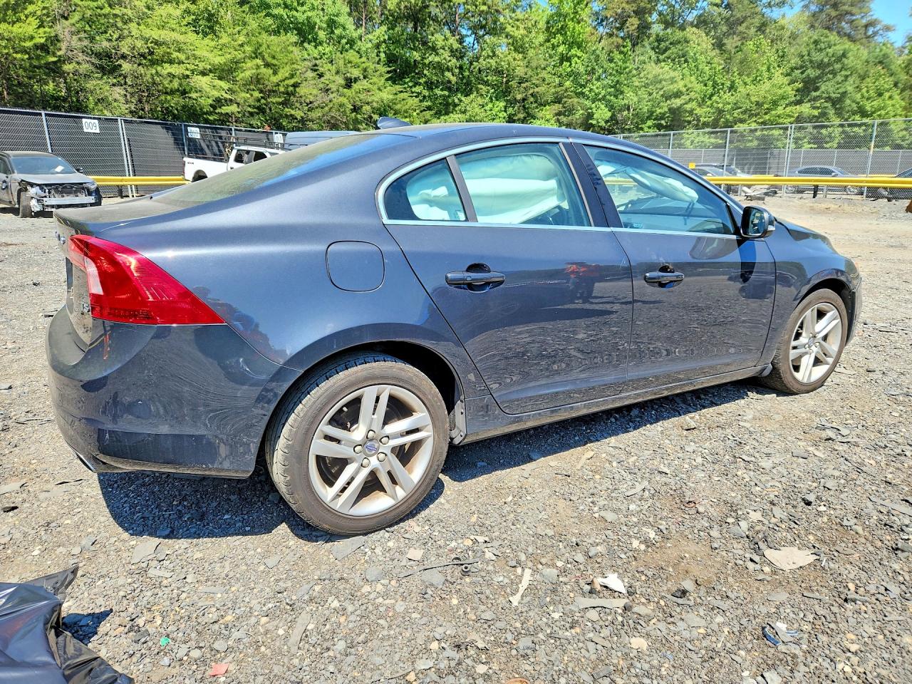 2015 Volvo S60 Premier Gray vin: YV126MFK8F1363683