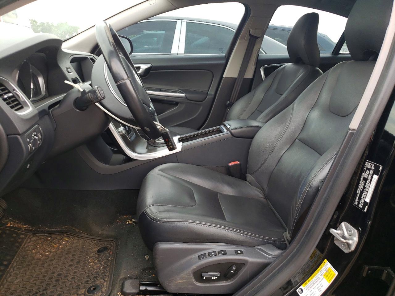 2015 Volvo S60 Premier Black vin: YV126MFKXF1336050