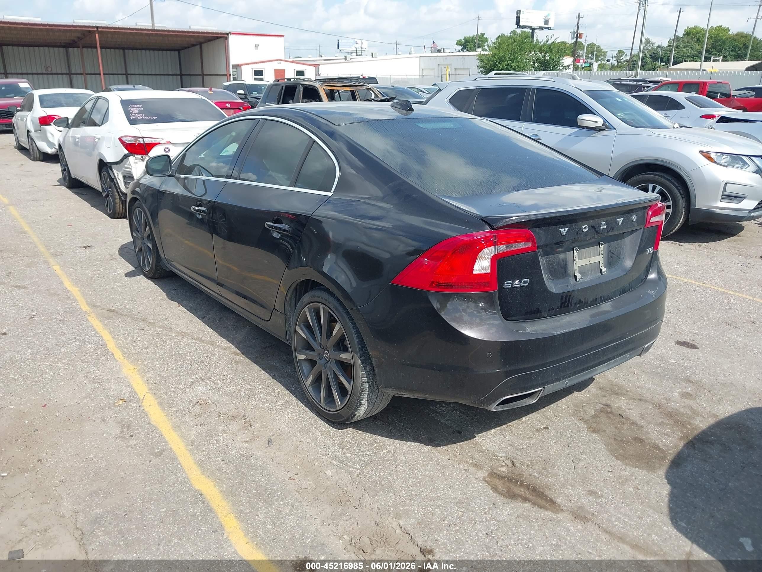 2015 Volvo S60 T5 Premier Черный vin: YV126MFKXF2367437