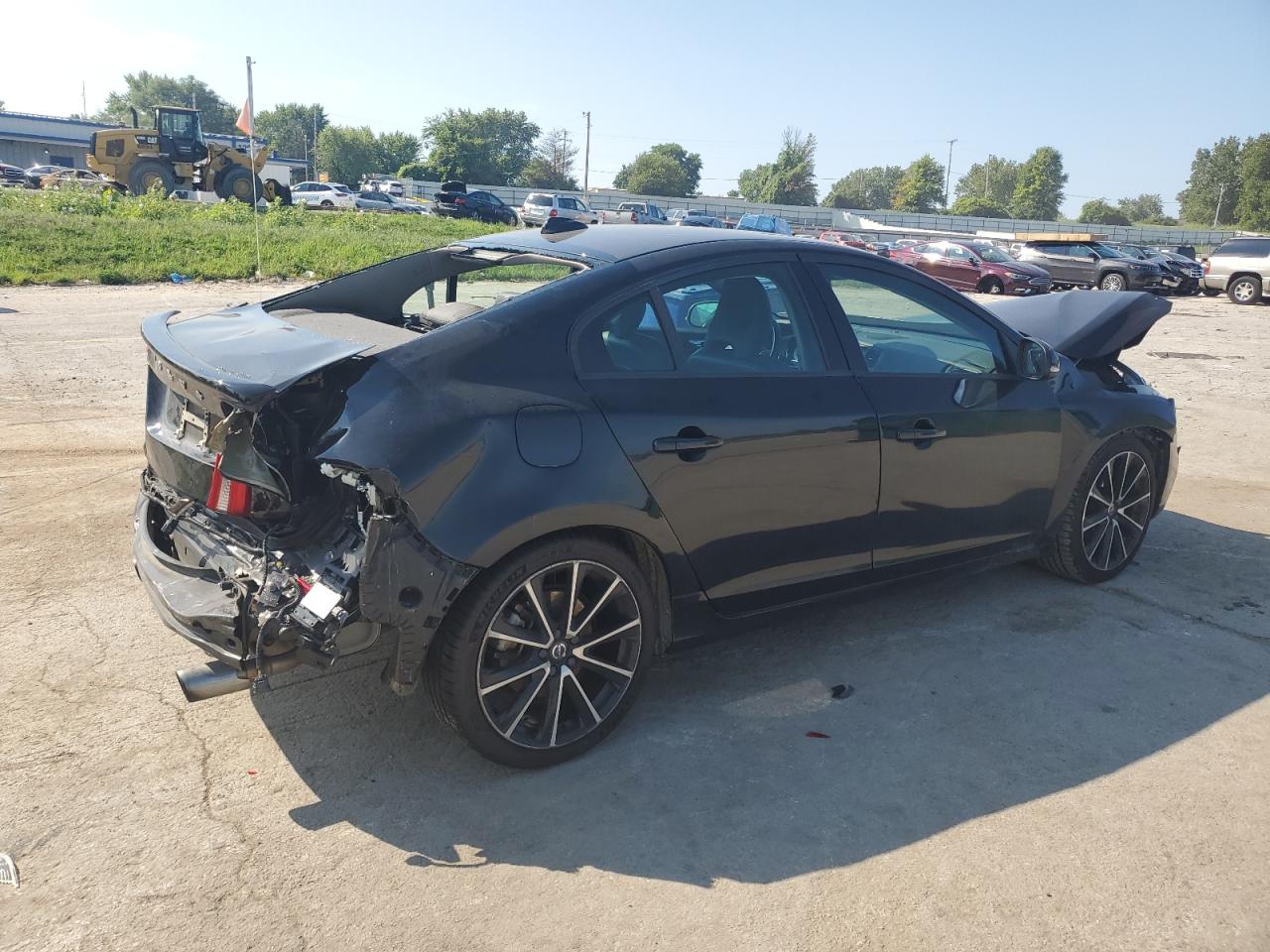 2018 Volvo S60 Dynamic Черный vin: YV126MFL6J2456794
