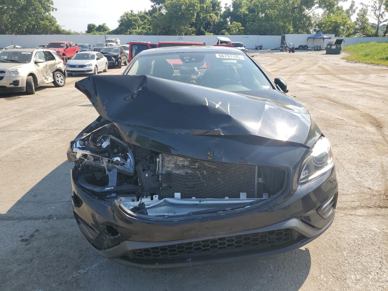 2018 Volvo S60 Dynamic Черный vin: YV126MFL6J2456794
