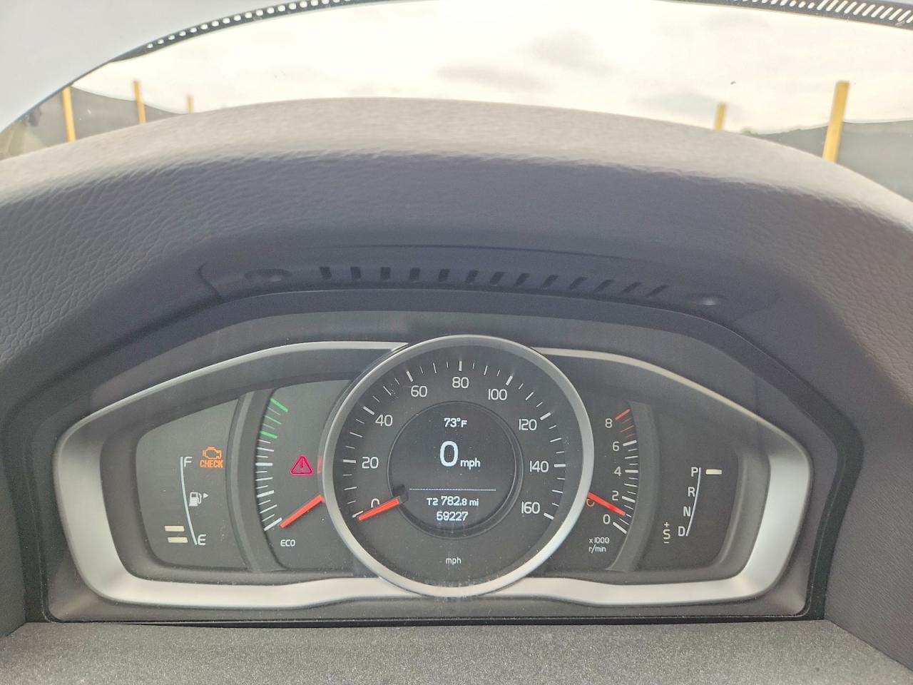 2017 Volvo S60 Серебряный vin: YV126MFLXH2423405