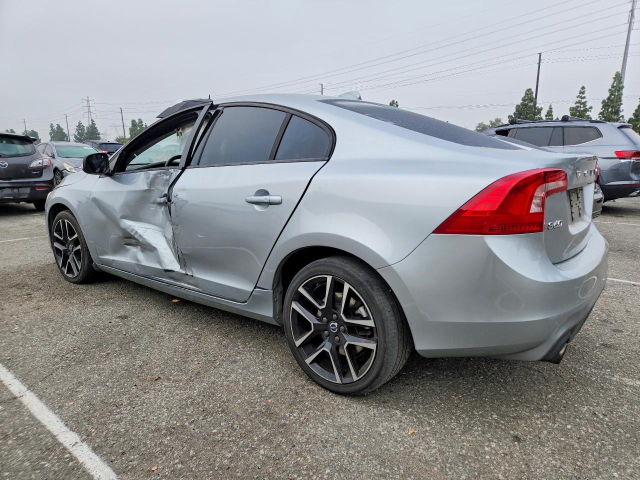 2017 Volvo S60 Silver vin: YV126MFLXH2437496