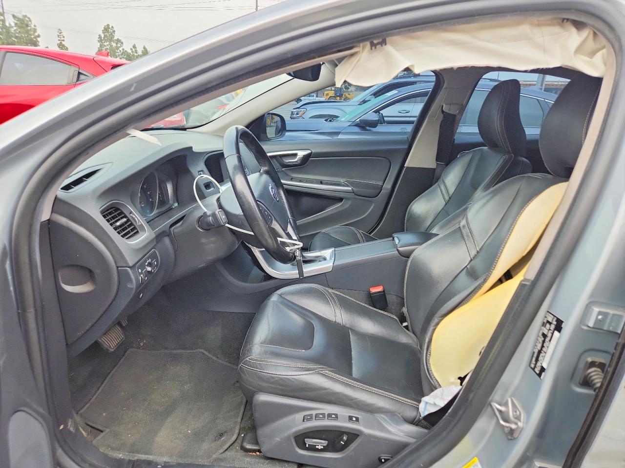 2017 Volvo S60 Silver vin: YV126MFLXH2437496