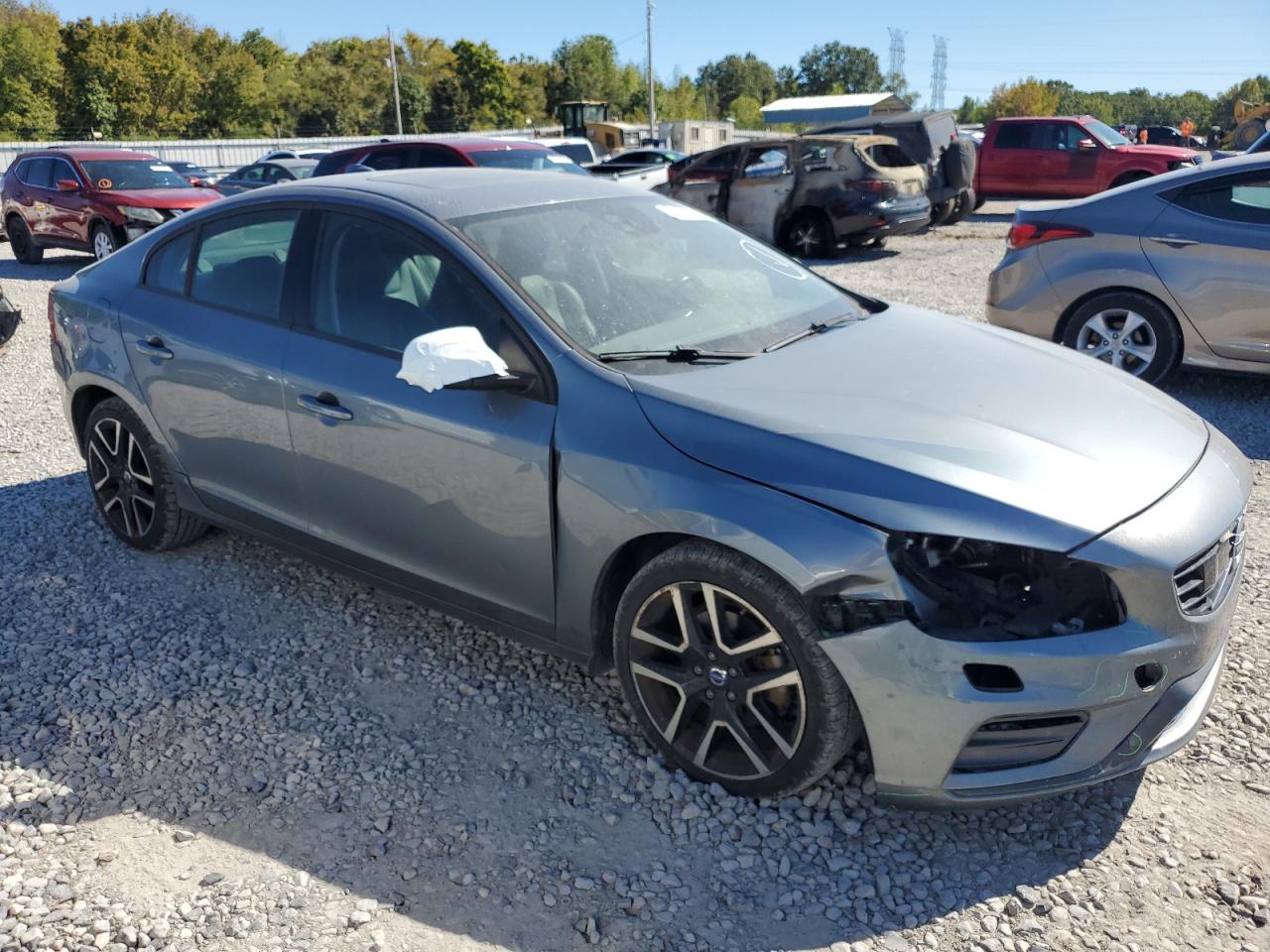 2018 Volvo S60 Dynamic Серый vin: YV126MFLXJ2450884