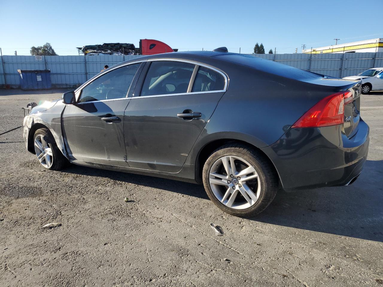 2015 Volvo S60 Platinum Charcoal vin: YV126MFM1F1335306