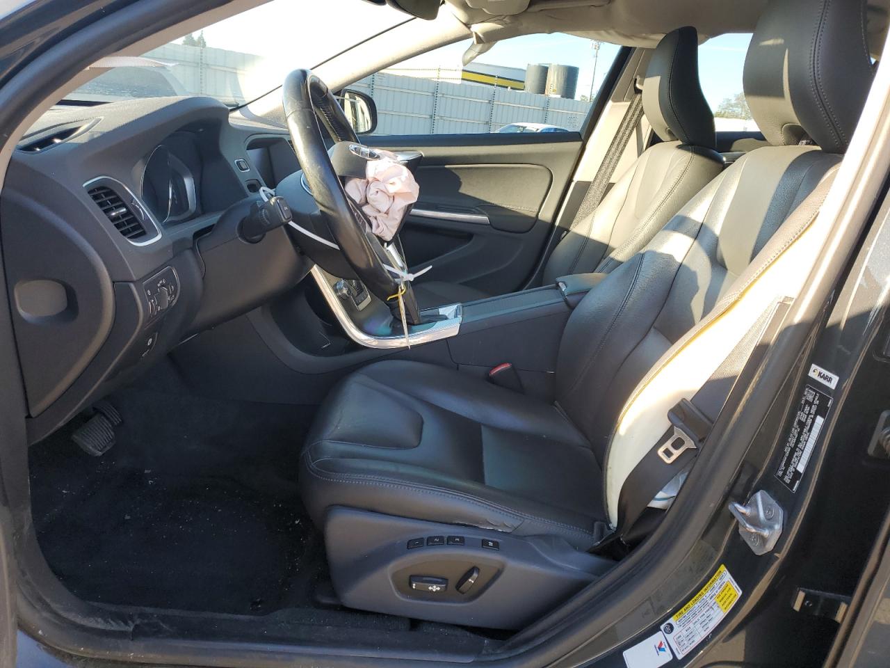 2015 Volvo S60 Platinum Charcoal vin: YV126MFM1F1335306