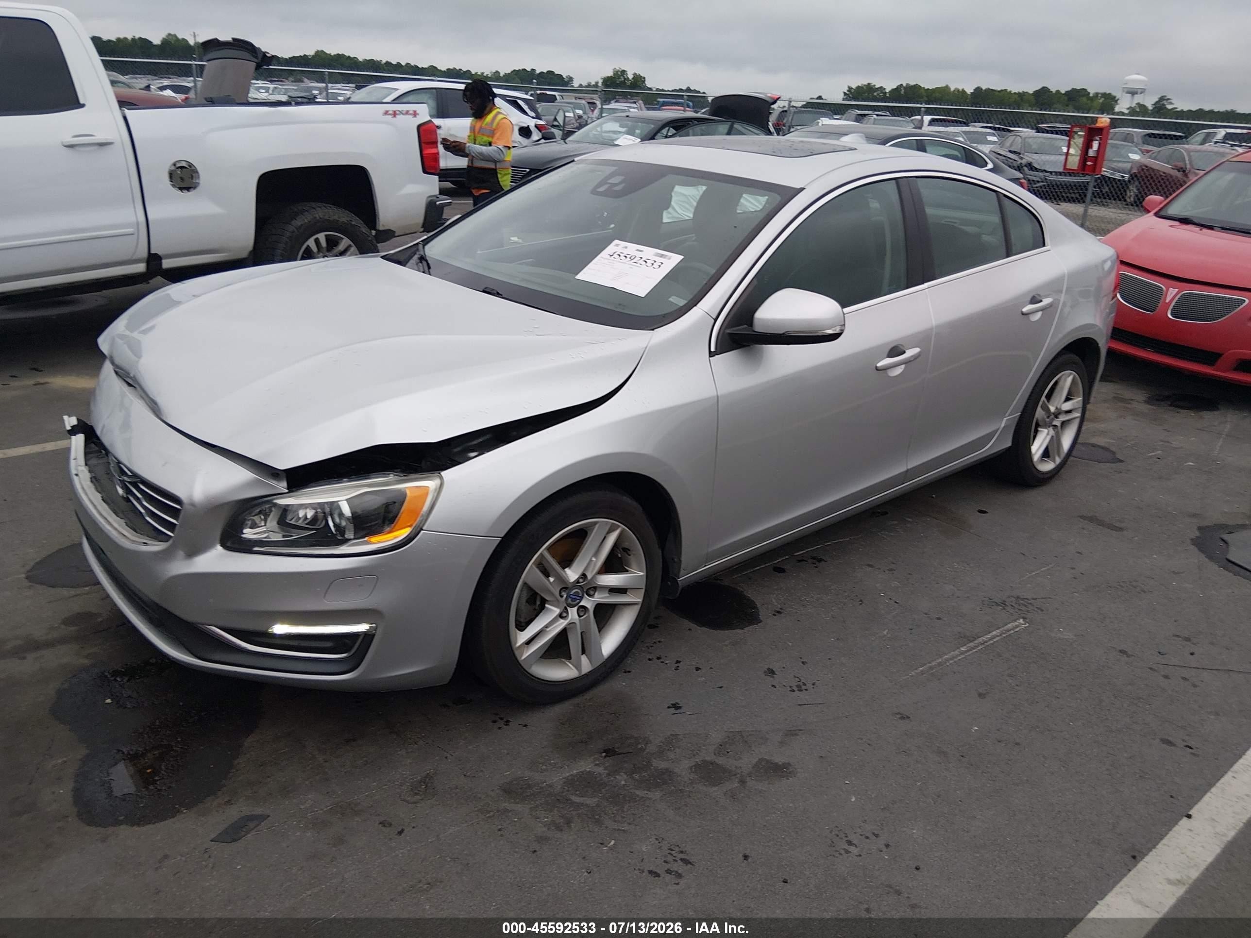 2015 Volvo S60 T5 Platinum Gray vin: YV126MFM2F2361570