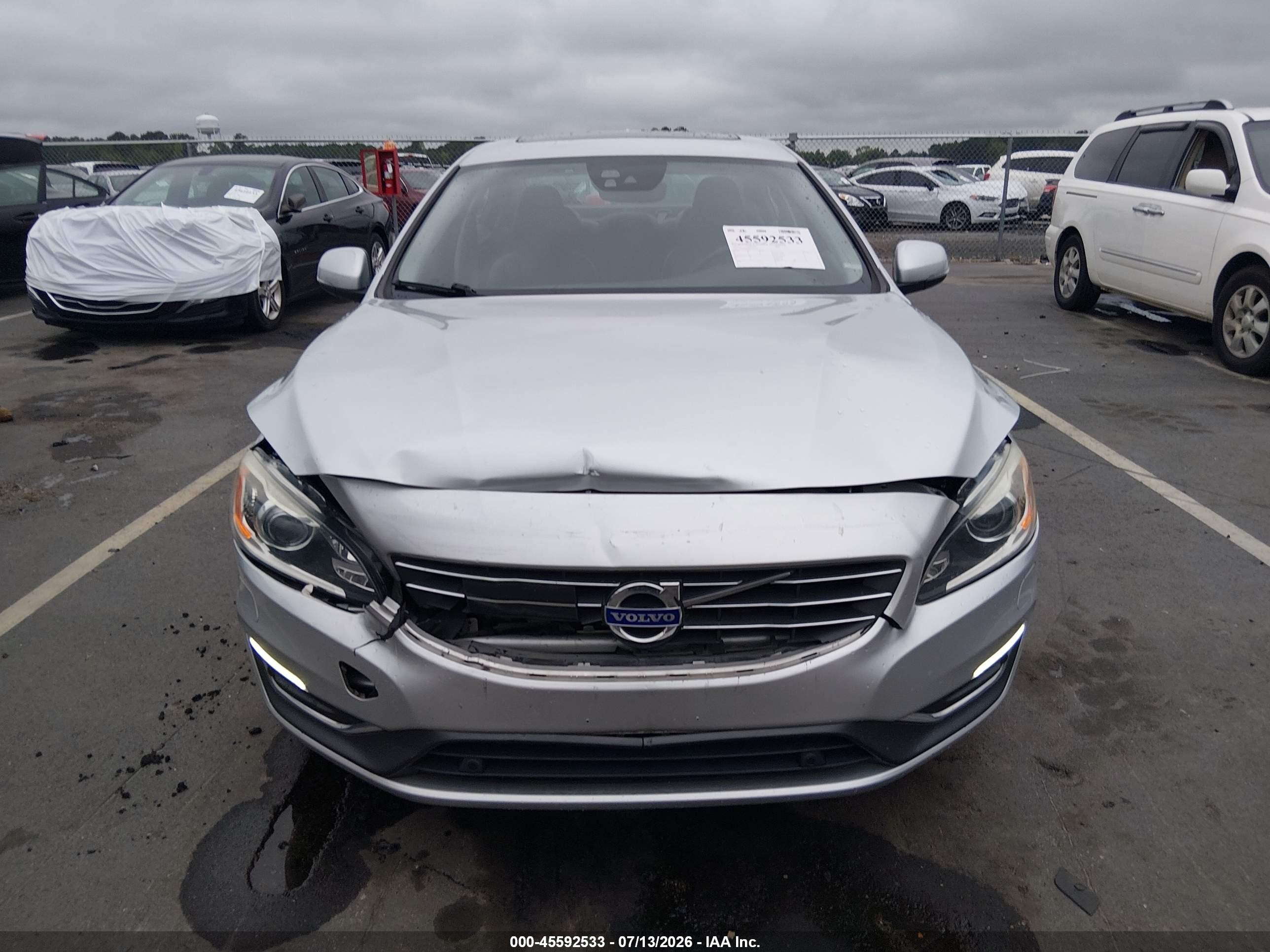 2015 Volvo S60 T5 Platinum Gray vin: YV126MFM2F2361570